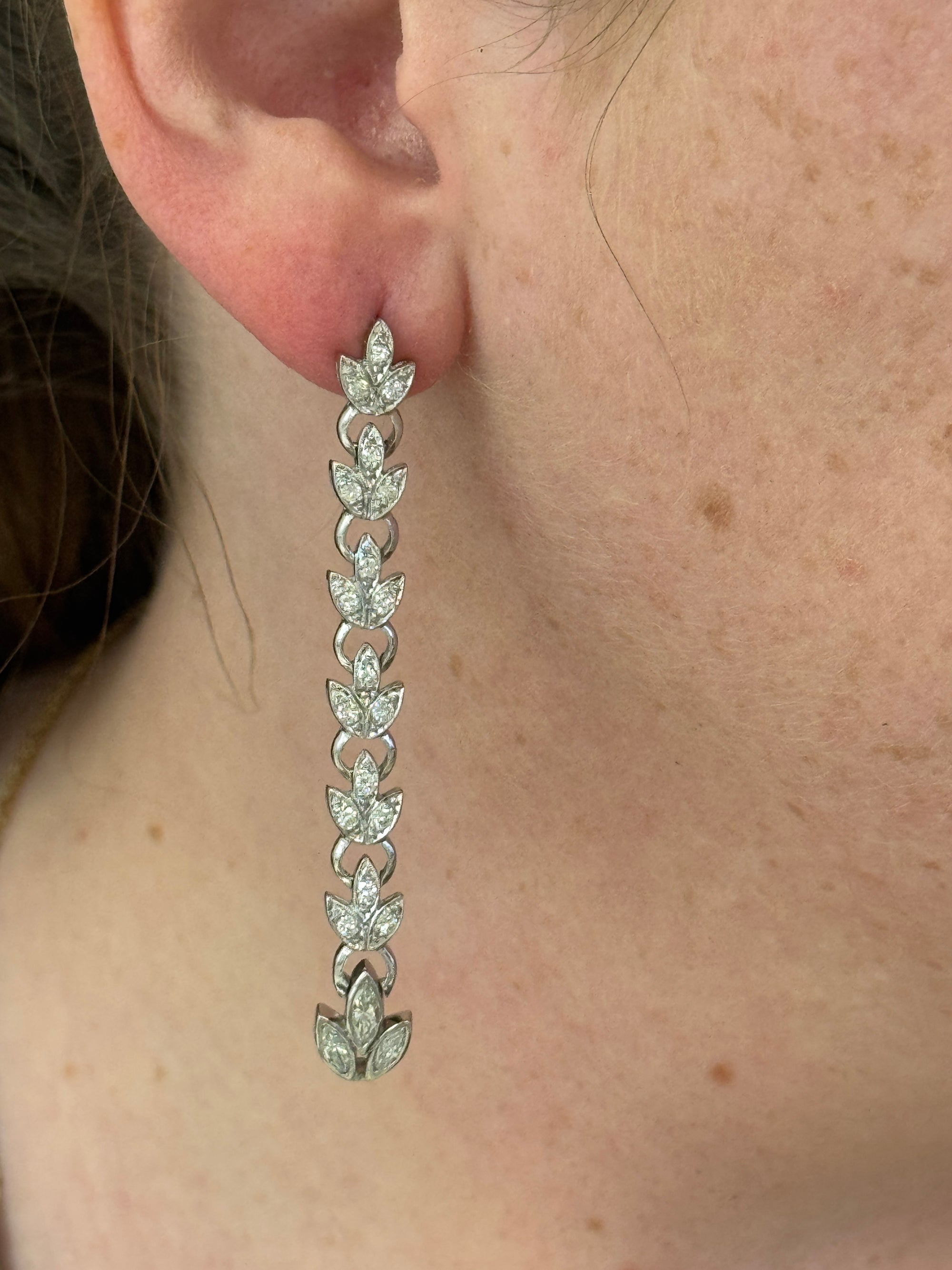 Elegant Art Deco Diamond and Platinum Garland Drop Earrings