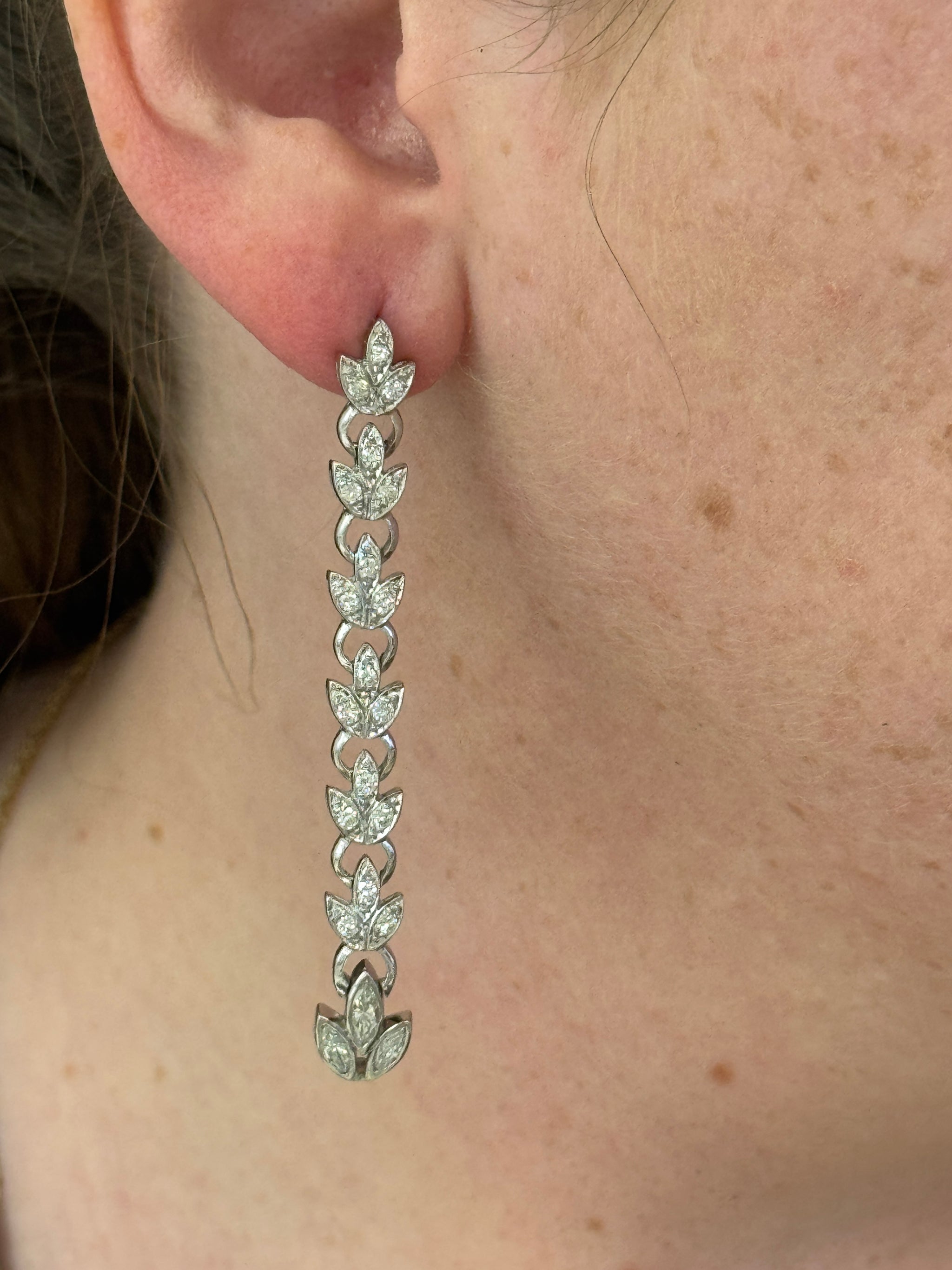 Elegant Art Deco Diamond and Platinum Garland Drop Earrings