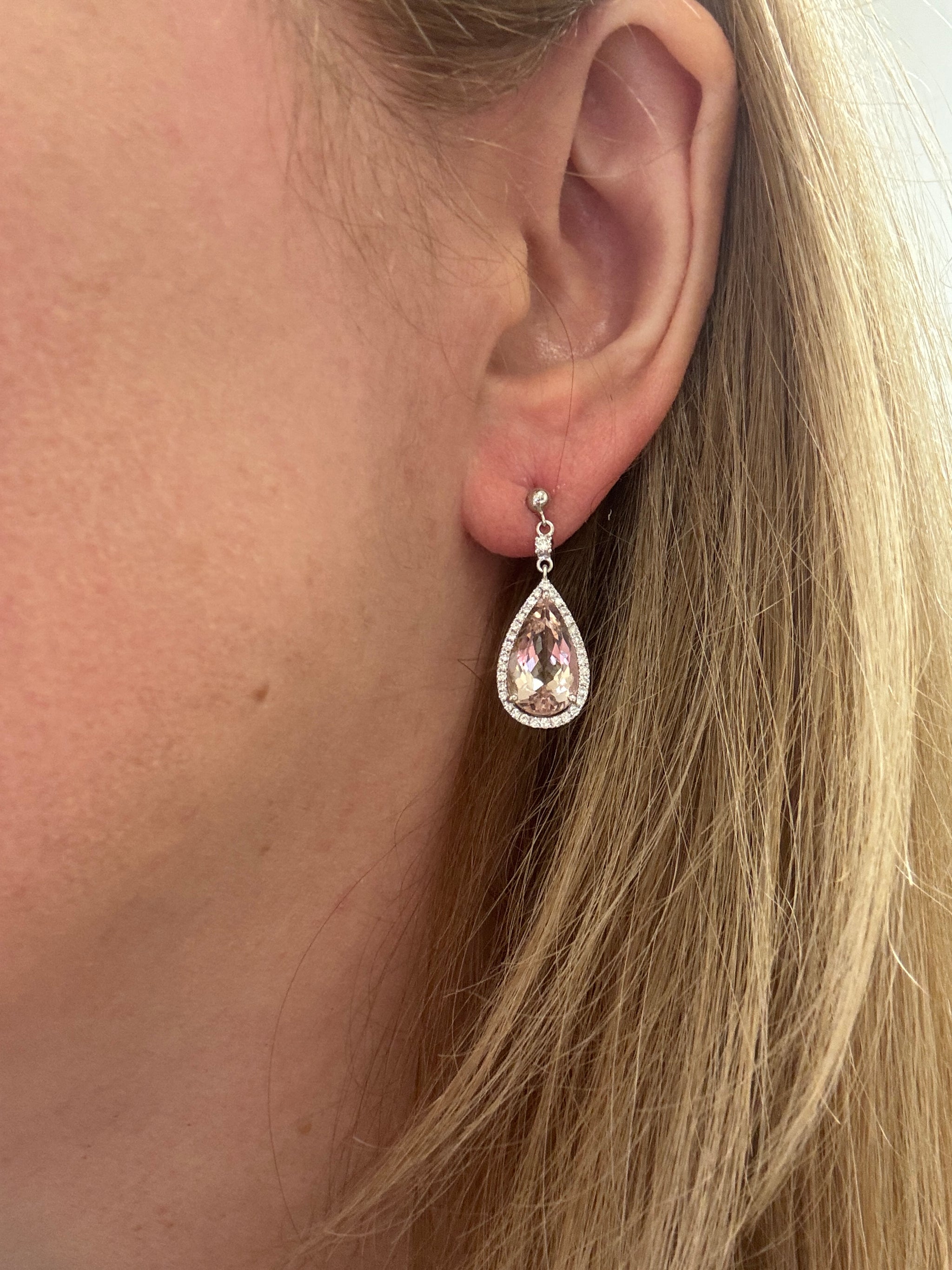 Sparkling 18k Morganite and Diamond Teardrop Dangle Earrings