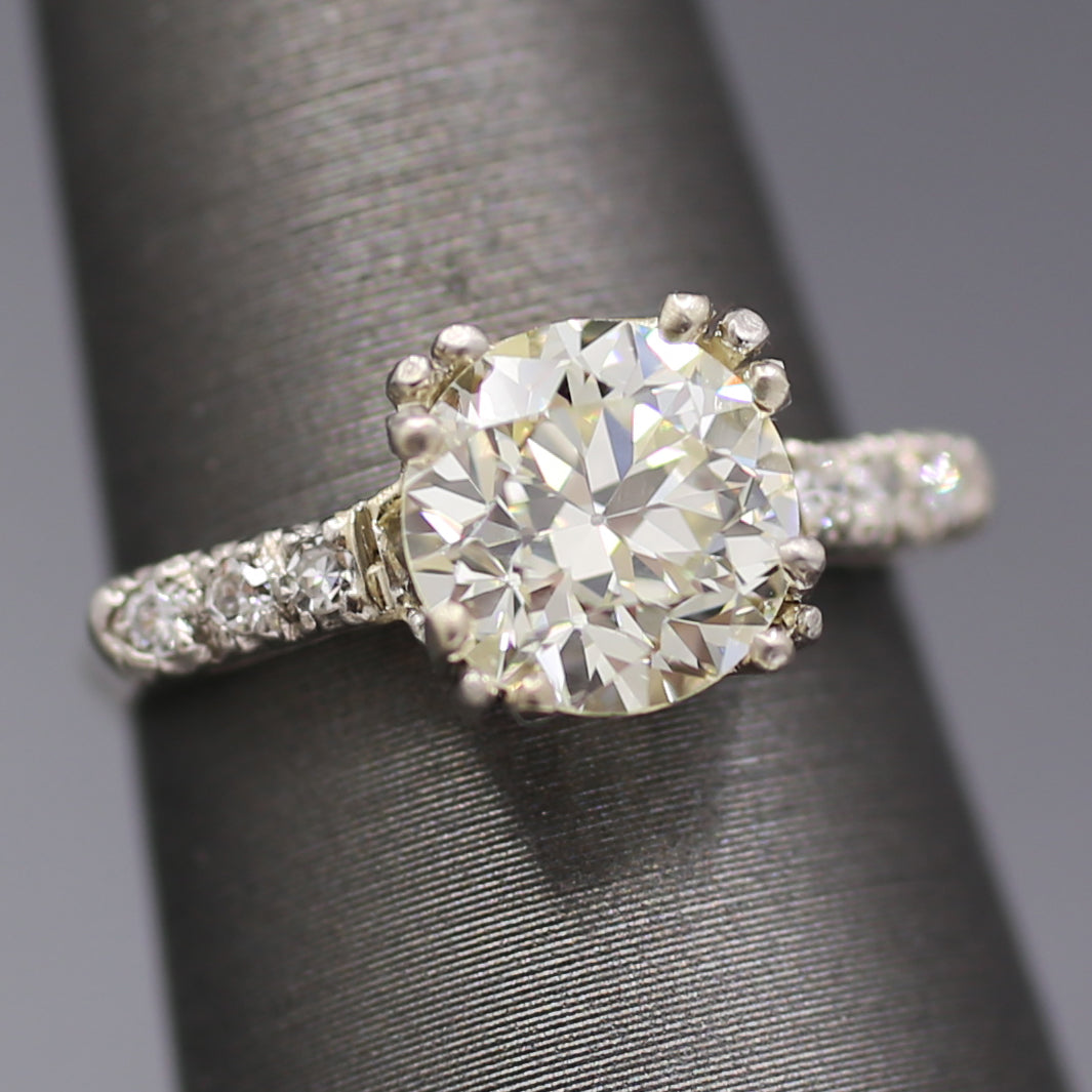 Exquisite Art Deco GIA Certified 1.91ct Old European Cut Diamond Ring in Platinum