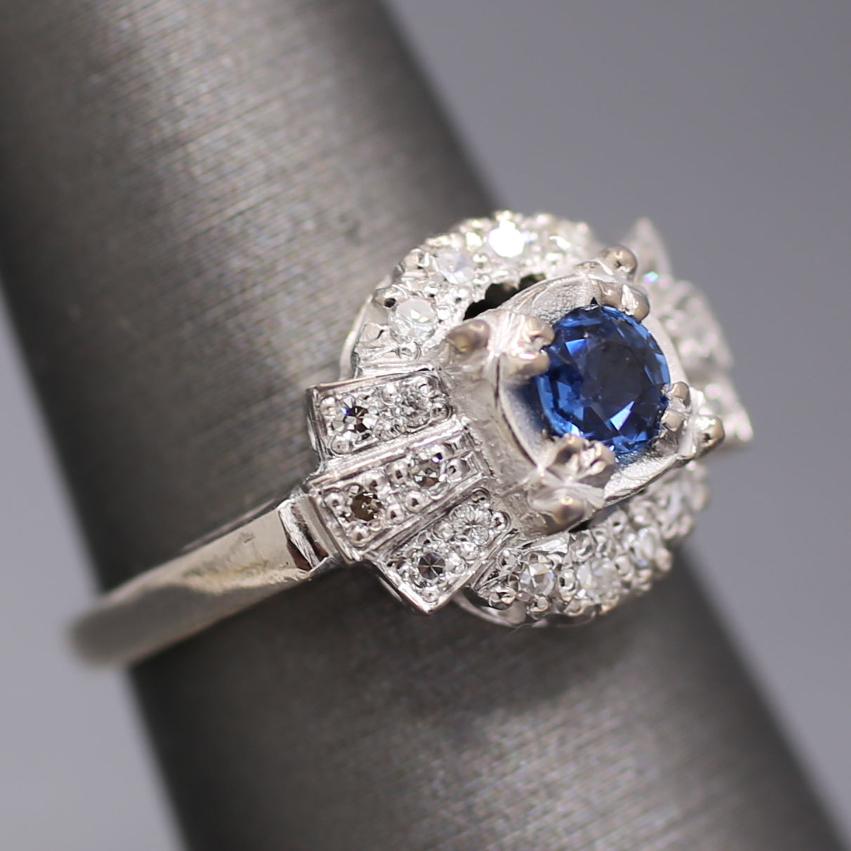 Art Deco Yogo Montana Sapphire and Diamond Ring in 14k White Gold