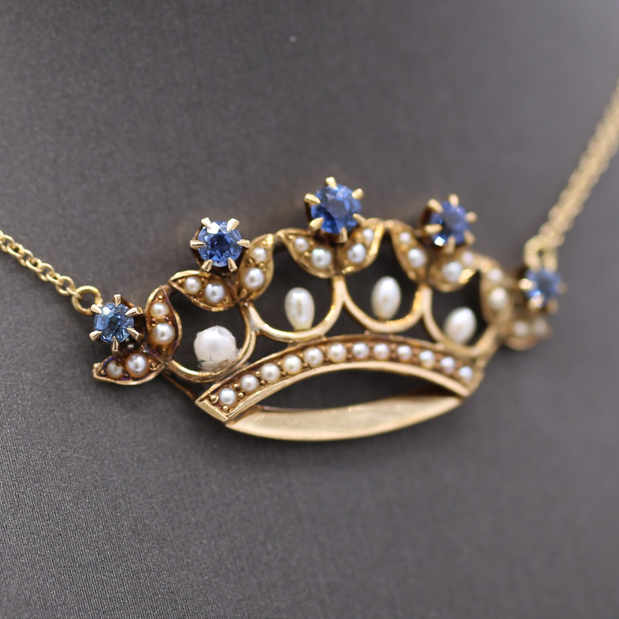 Late Victorian Yogo Sapphire and Pearl Crown Pendant Necklace in 14k Yellow Gold