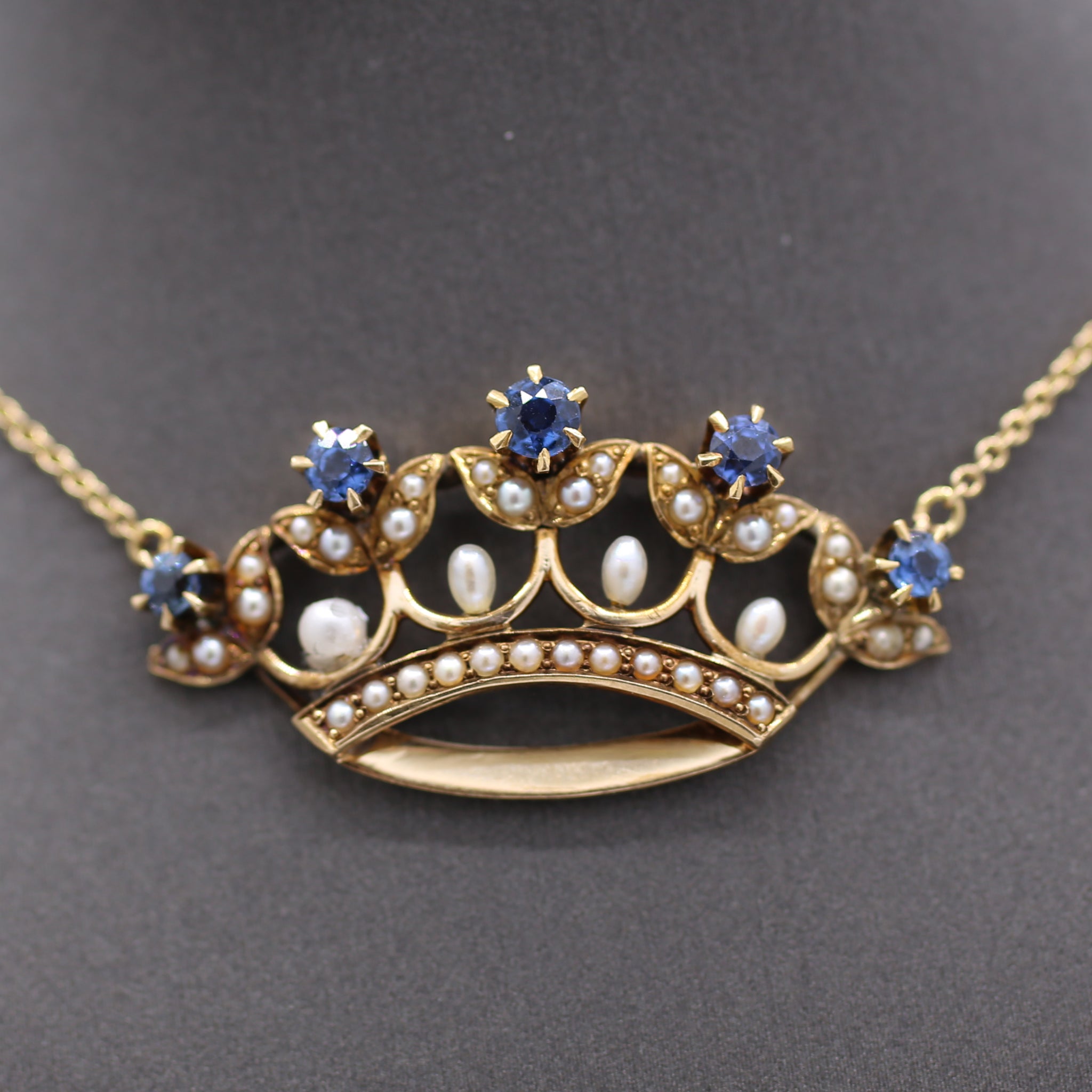 Late Victorian Yogo Sapphire and Pearl Crown Pendant Necklace in 14k Yellow Gold