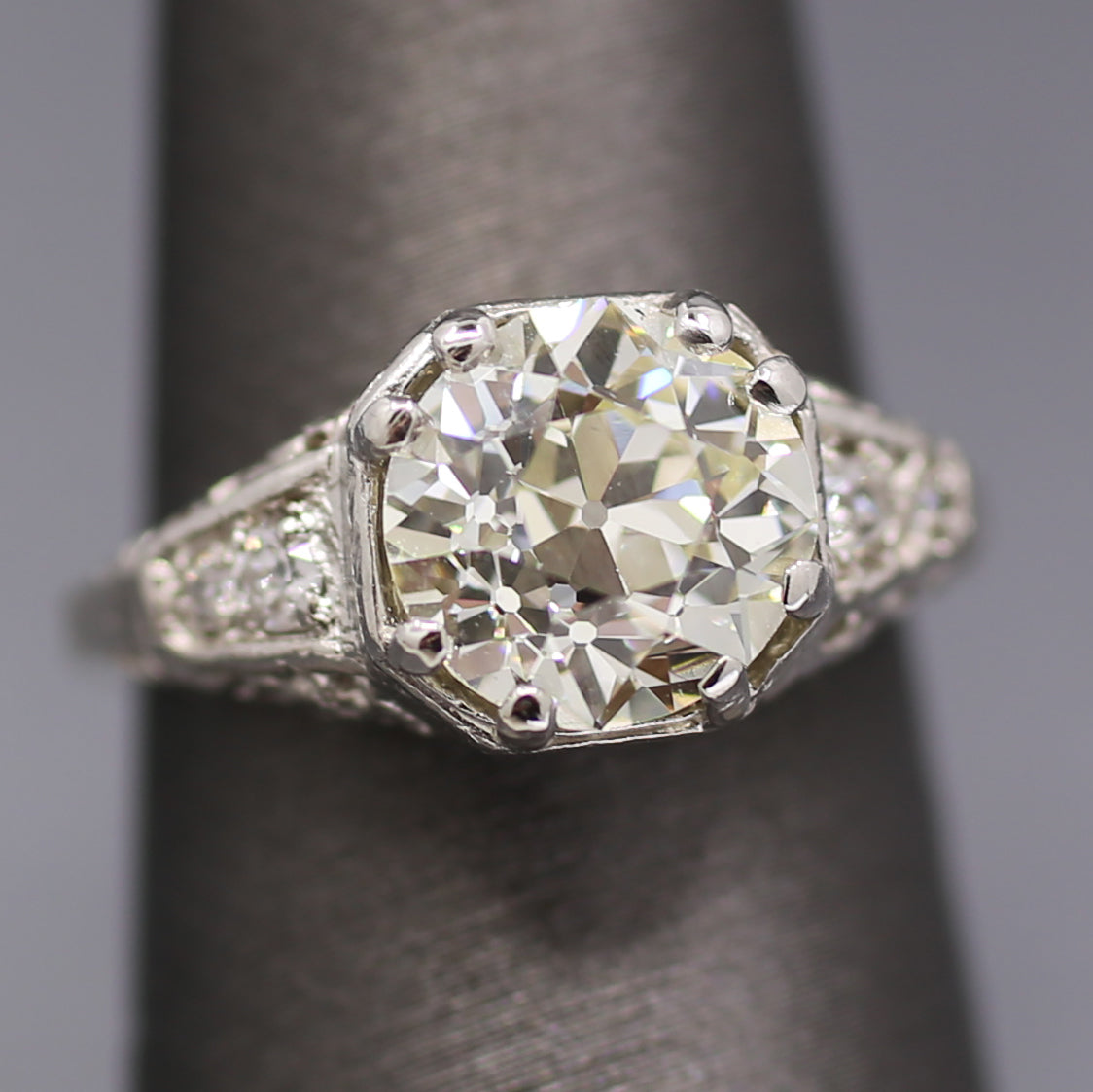 Art Deco GIA Certified 2.53ct Old European Cut Diamond Ring in Platinum