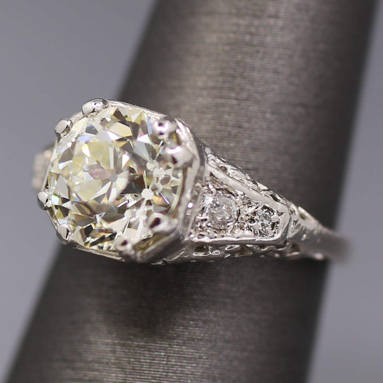 Art Deco GIA Certified 2.53ct Old European Cut Diamond Ring in Platinum