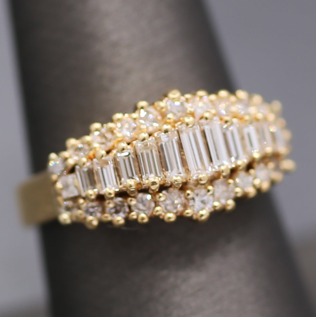 Vintage Baguette Cut and Round Diamond Graduated Band Ring in 14k Yellow Gold