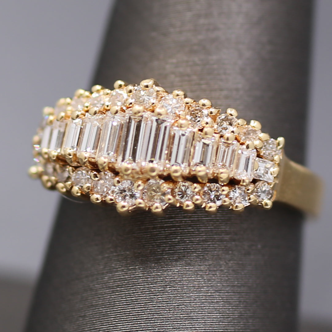 Vintage Baguette Cut and Round Diamond Graduated Band Ring in 14k Yellow Gold