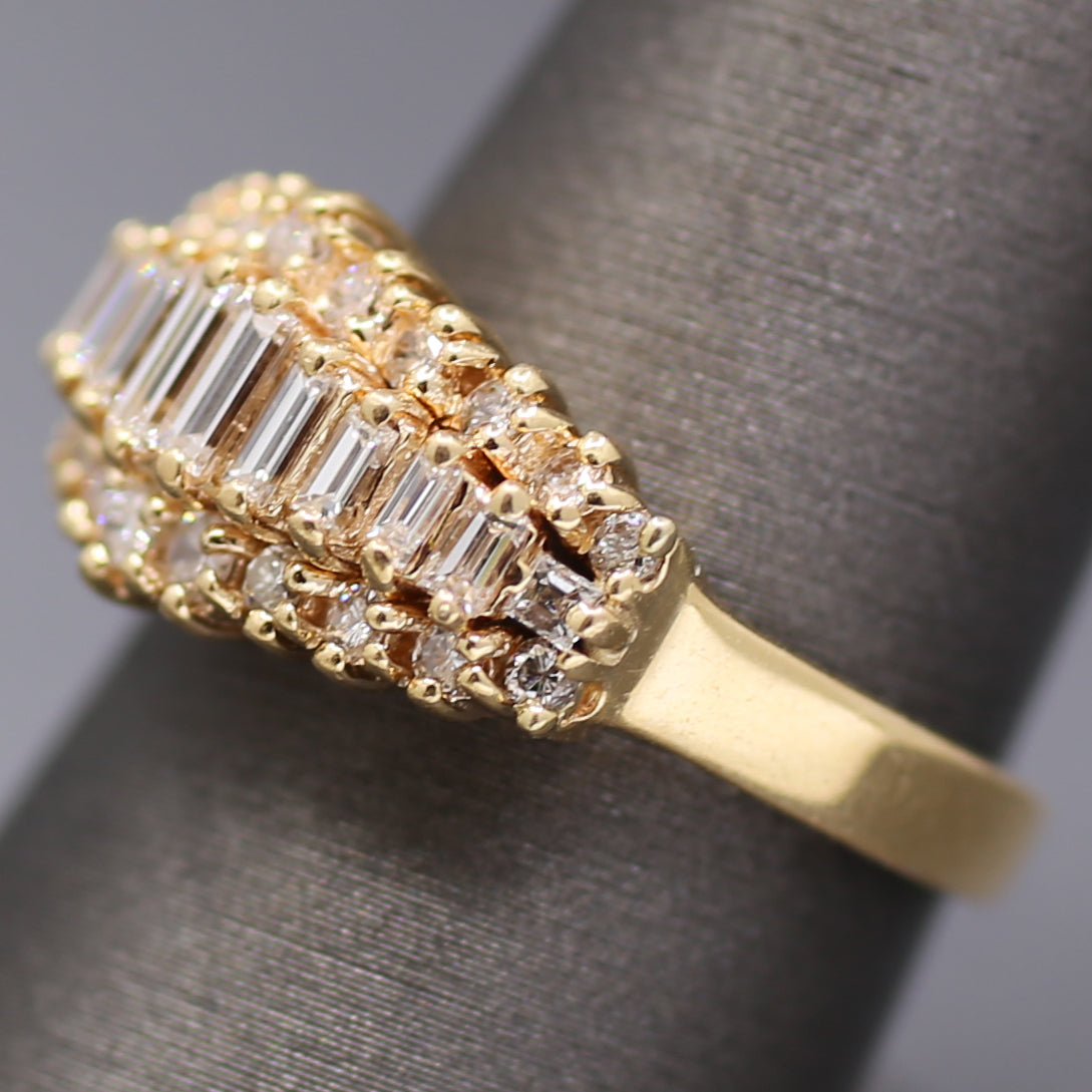 Vintage Baguette Cut and Round Diamond Graduated Band Ring in 14k Yellow Gold