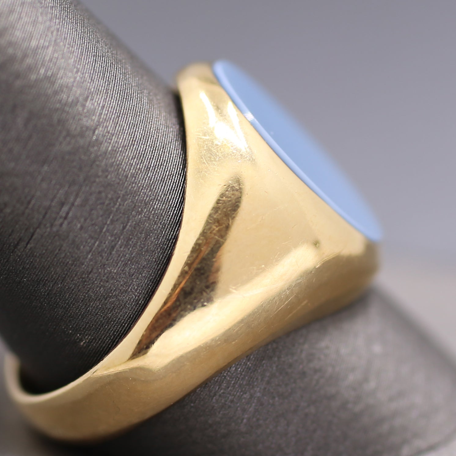 Men's Blank Onyx Signet Ring in 14k Yellow Gold