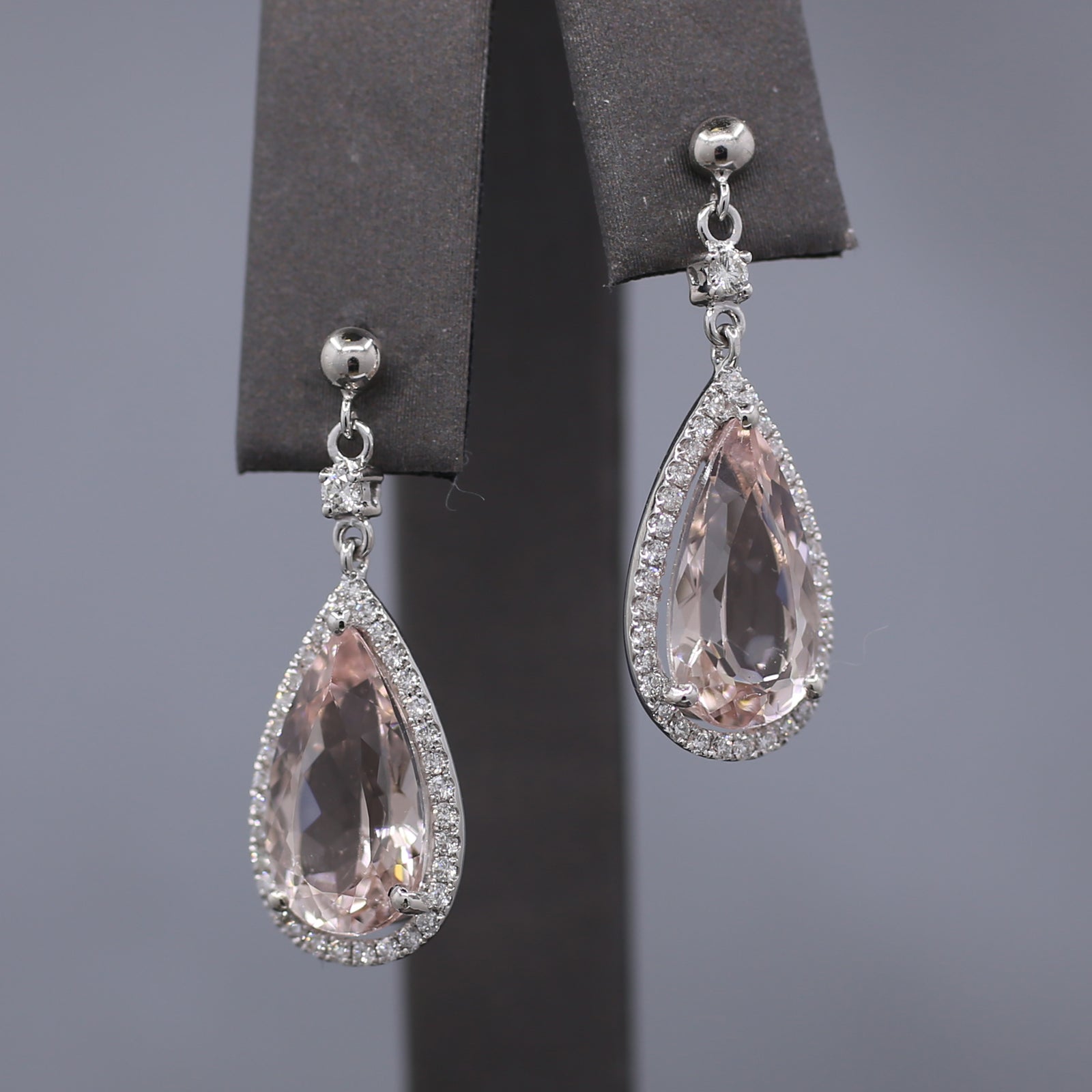 Sparkling 18k Morganite and Diamond Teardrop Dangle Earrings