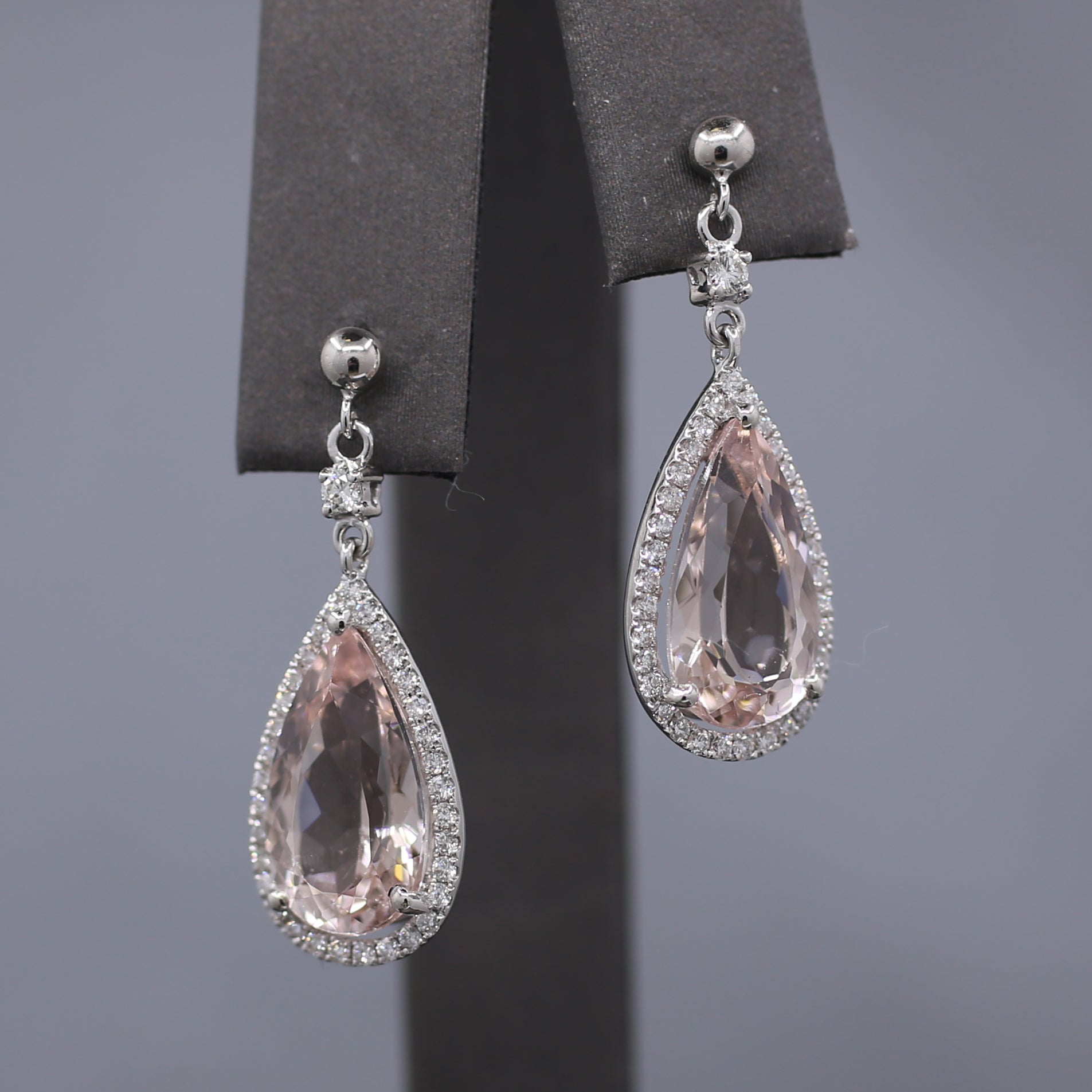 Sparkling 18k Morganite and Diamond Teardrop Dangle Earrings
