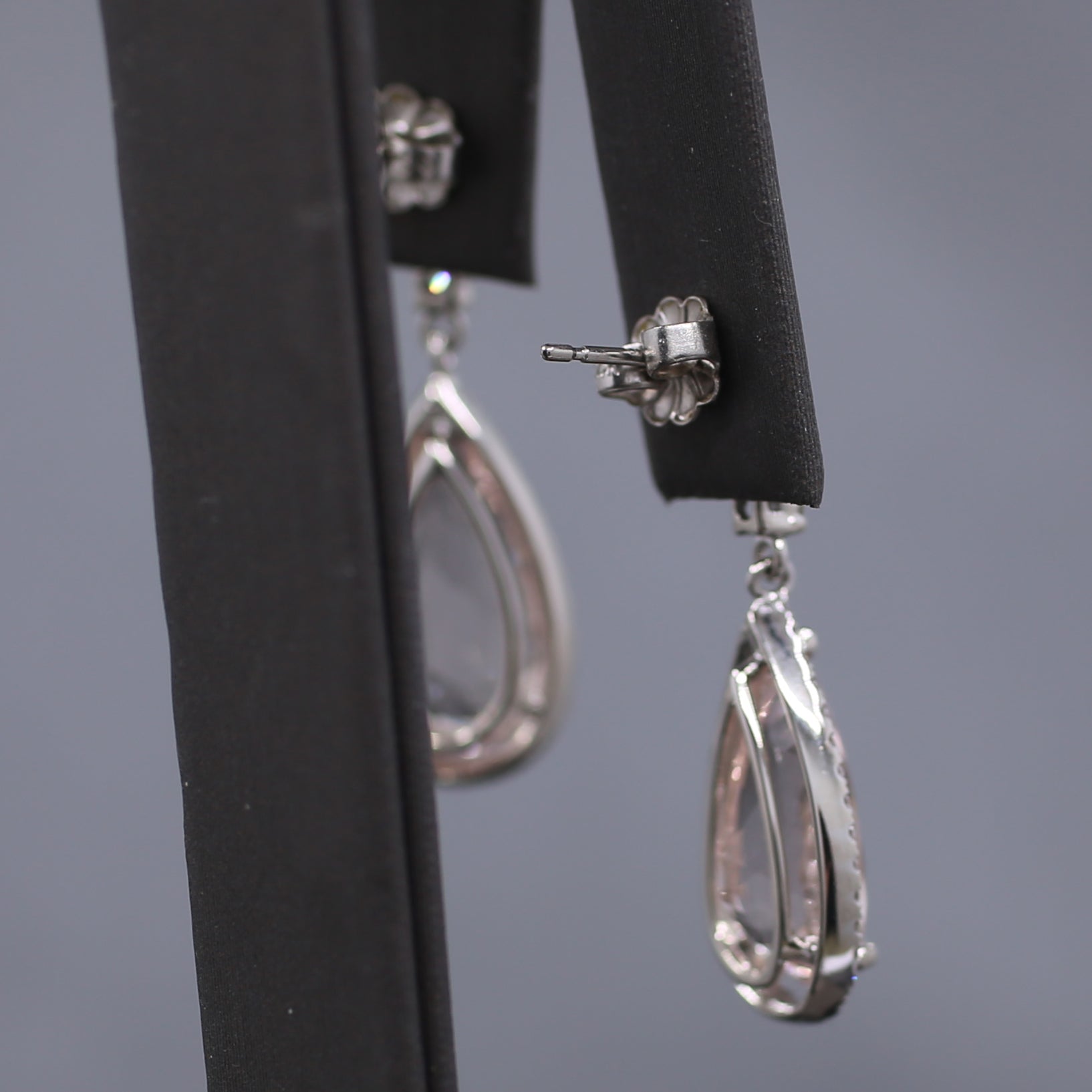 Sparkling 18k Morganite and Diamond Teardrop Dangle Earrings