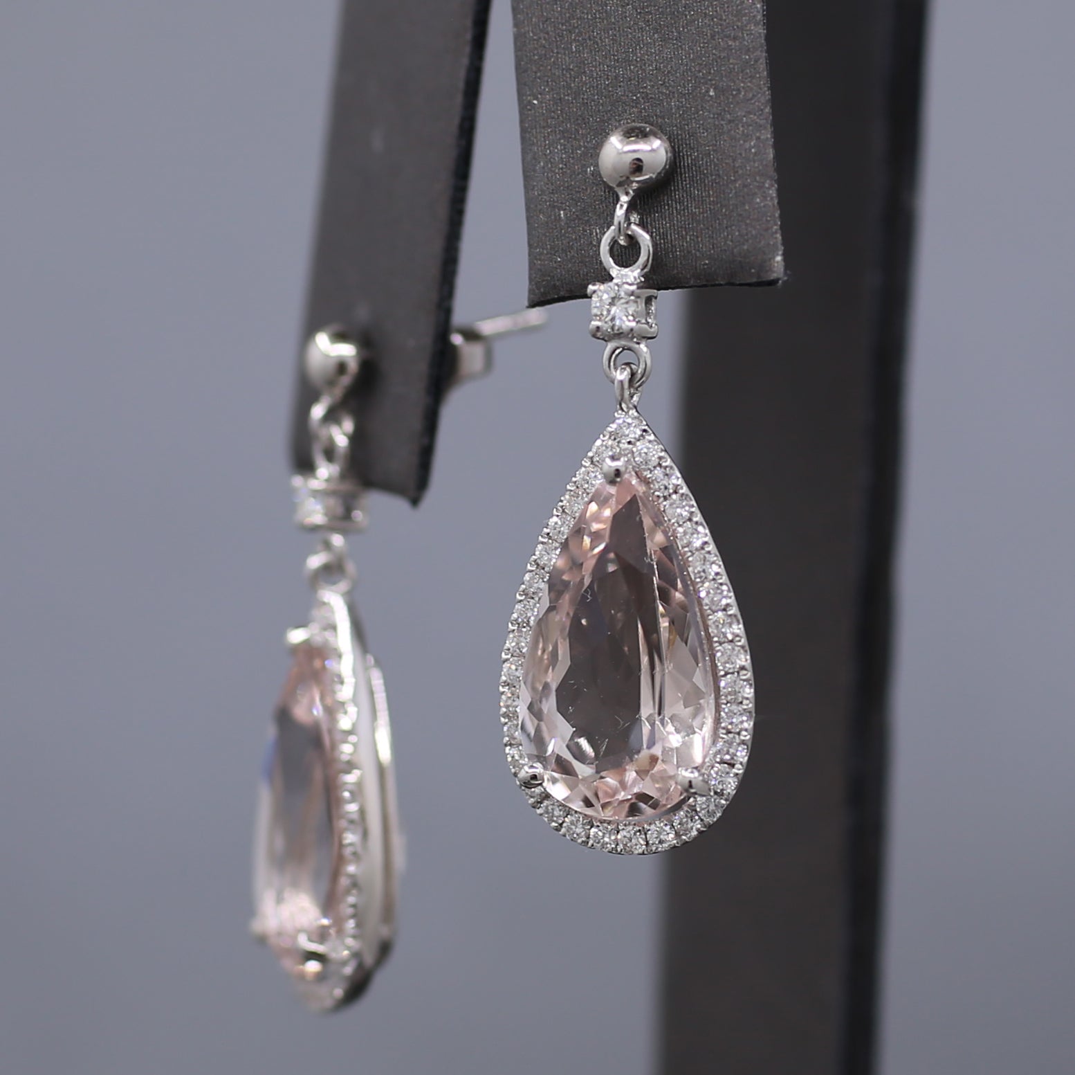 Sparkling 18k Morganite and Diamond Teardrop Dangle Earrings