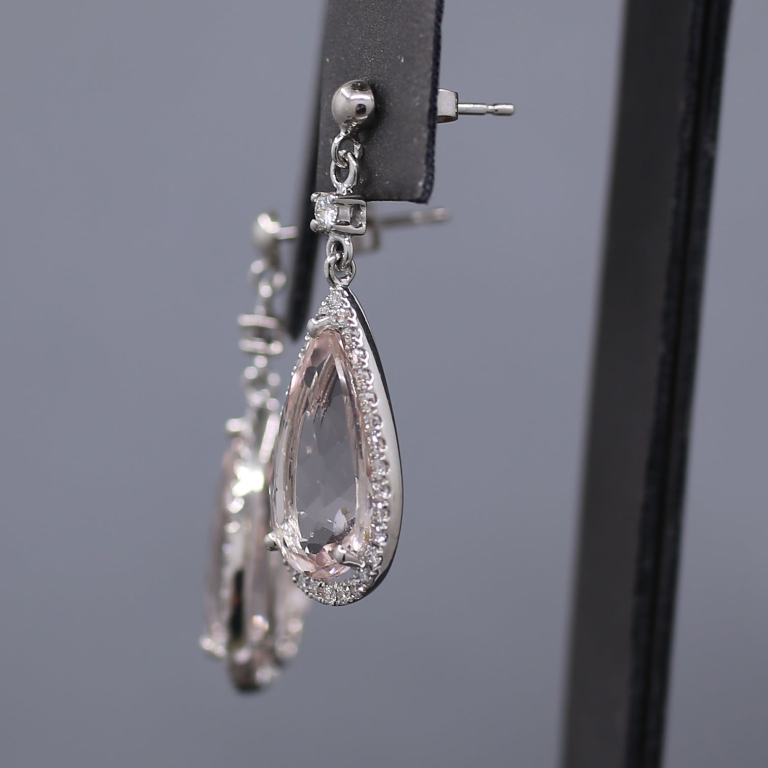 Sparkling 18k Morganite and Diamond Teardrop Dangle Earrings