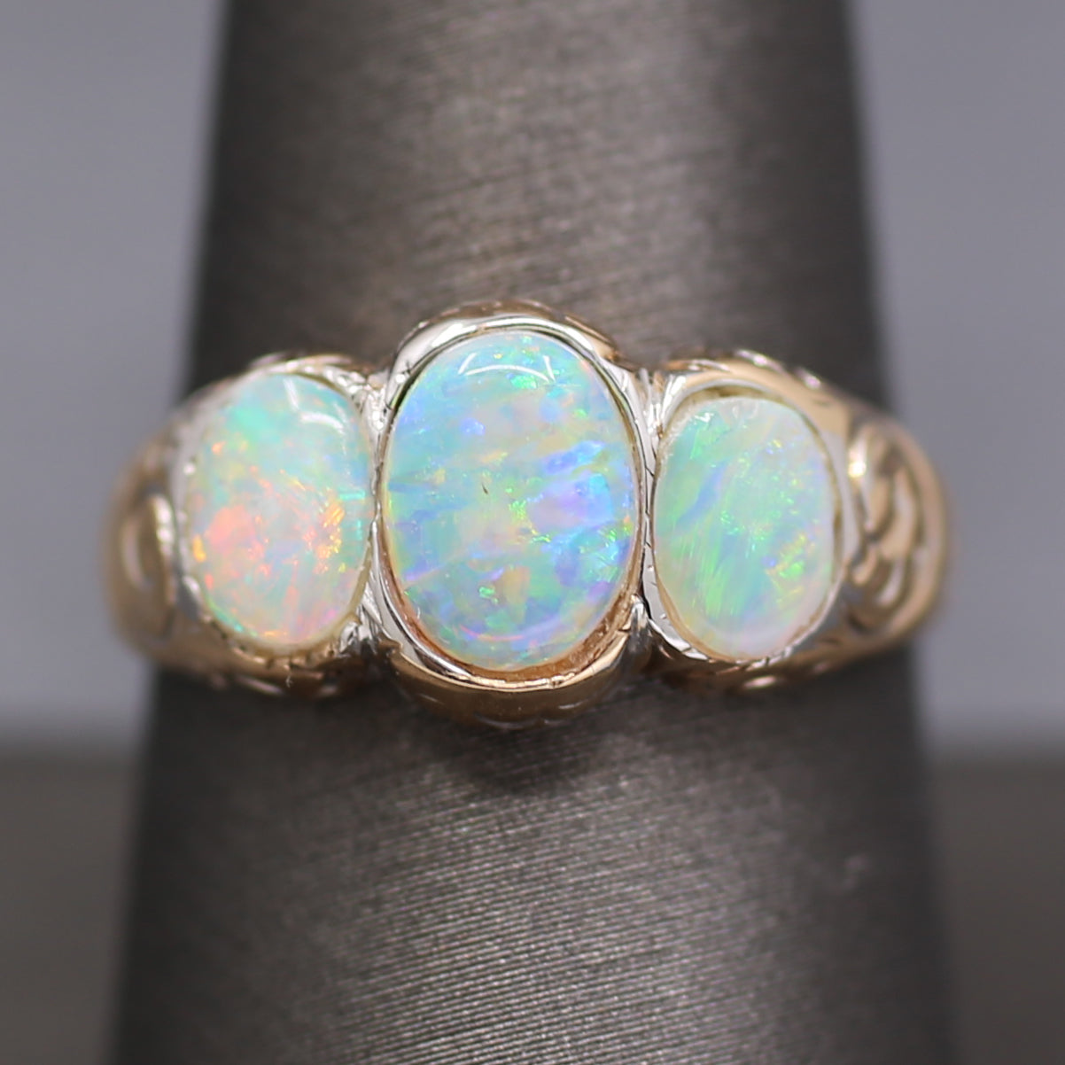 Late Victorian Bezel Set Opal Three Stone Engraved Band Ring in 14k Yellow Gold