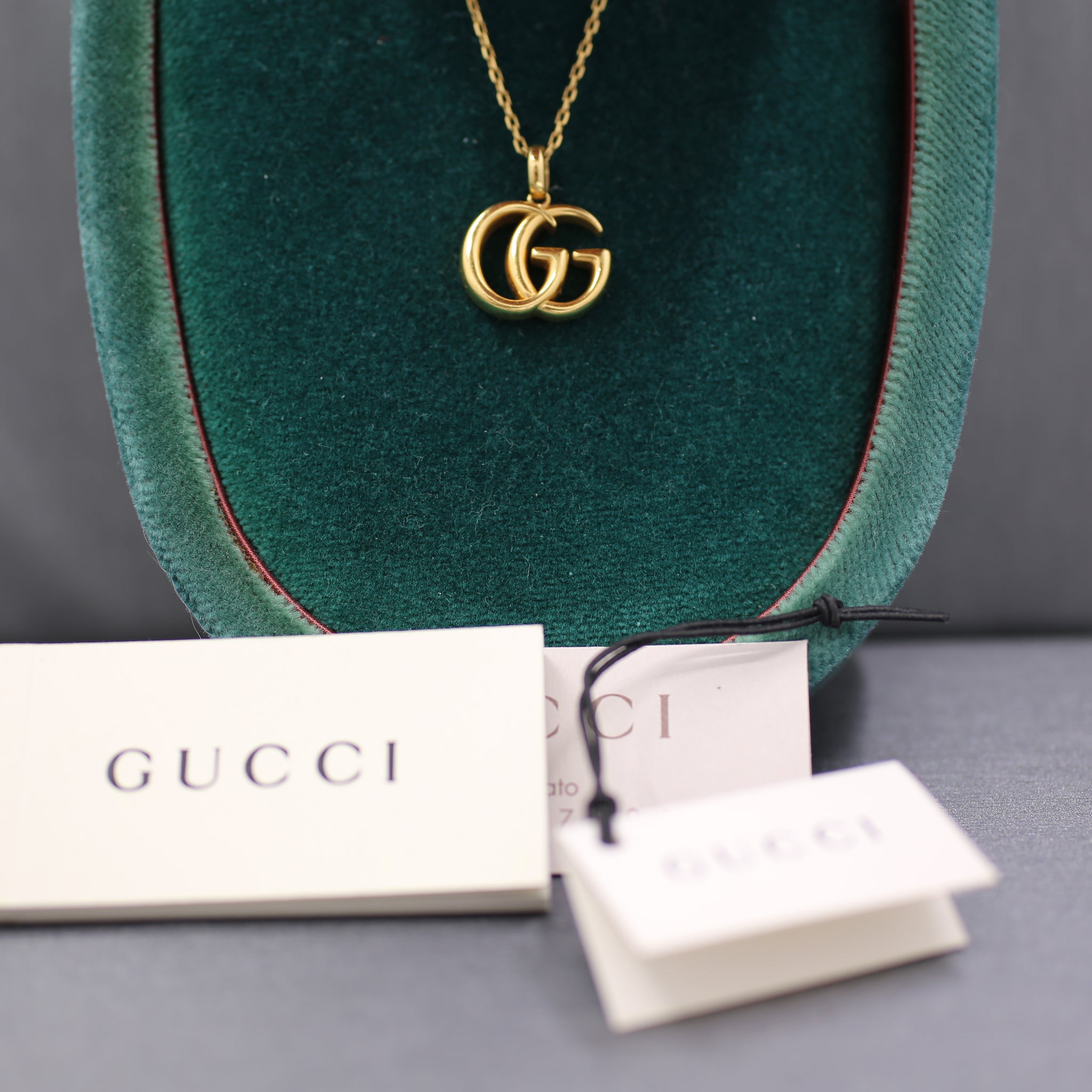 GUCCI Running GG 18k Yellow Gold Pendant Necklace in Box