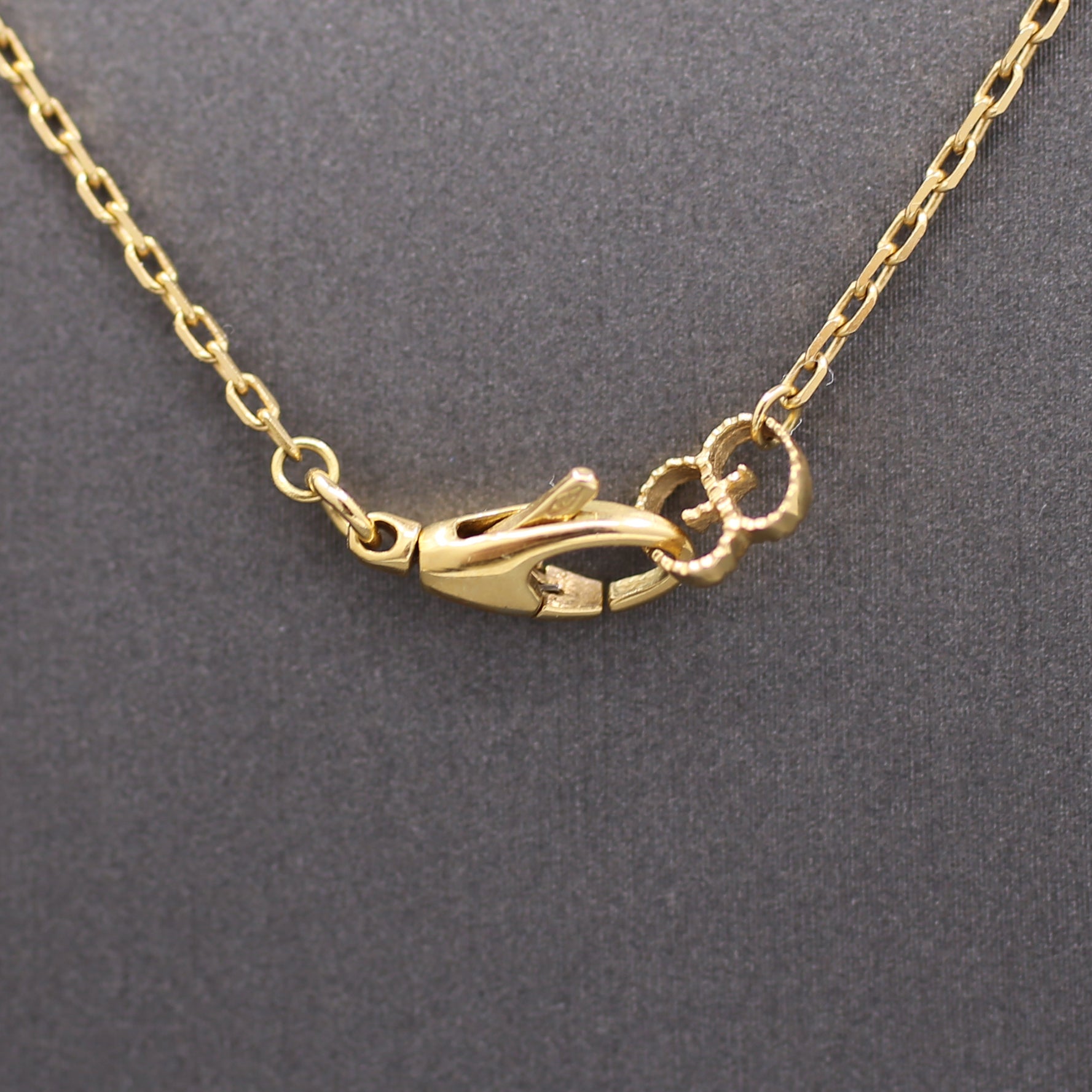 GUCCI Running GG 18k Yellow Gold Pendant Necklace in Box