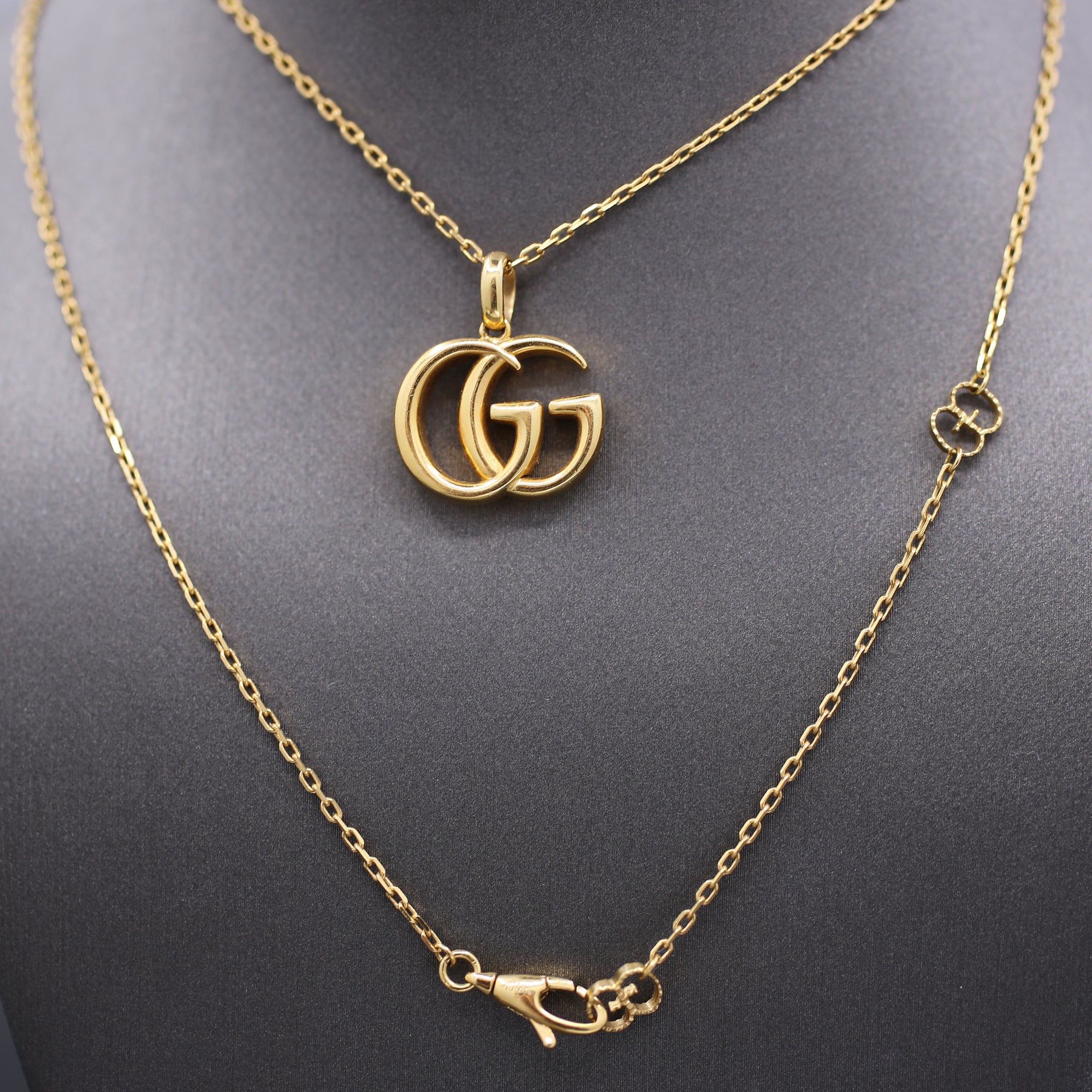 GUCCI Running GG 18k Yellow Gold Pendant Necklace in Box