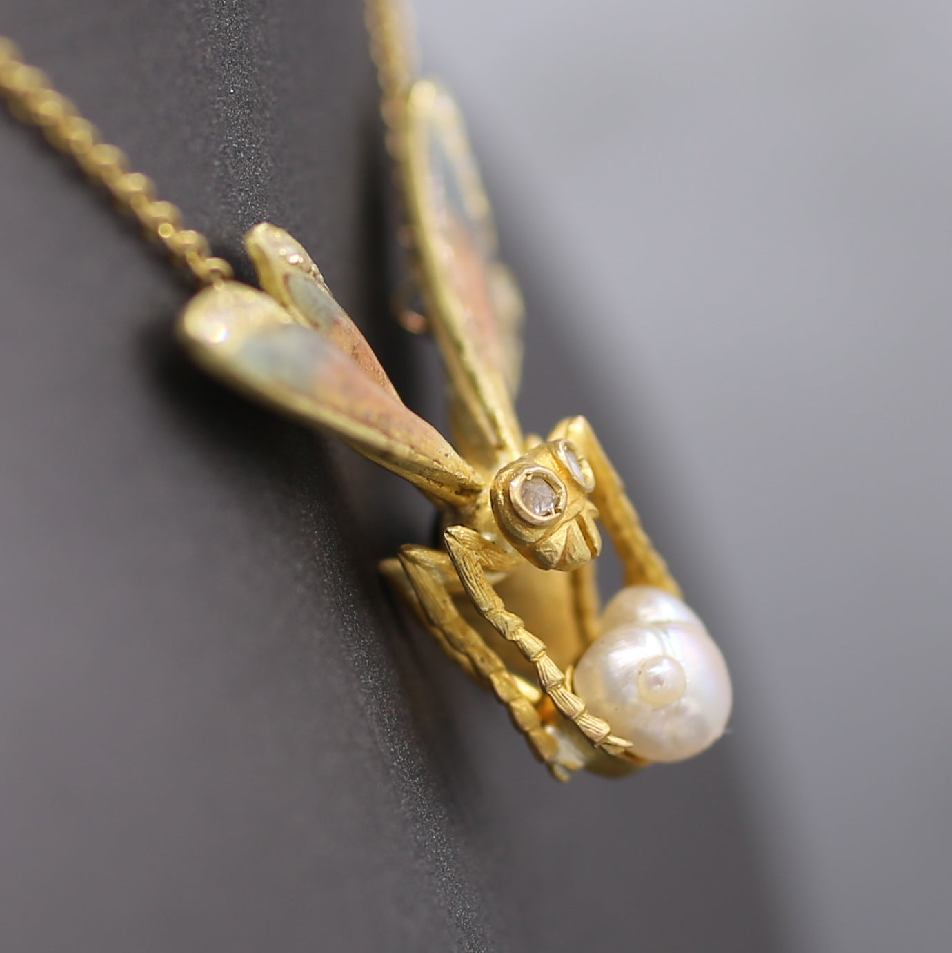 Art Nouveau Enamel Diamond and Pearl Bee Pendant Necklace in 18k Yellow Gold