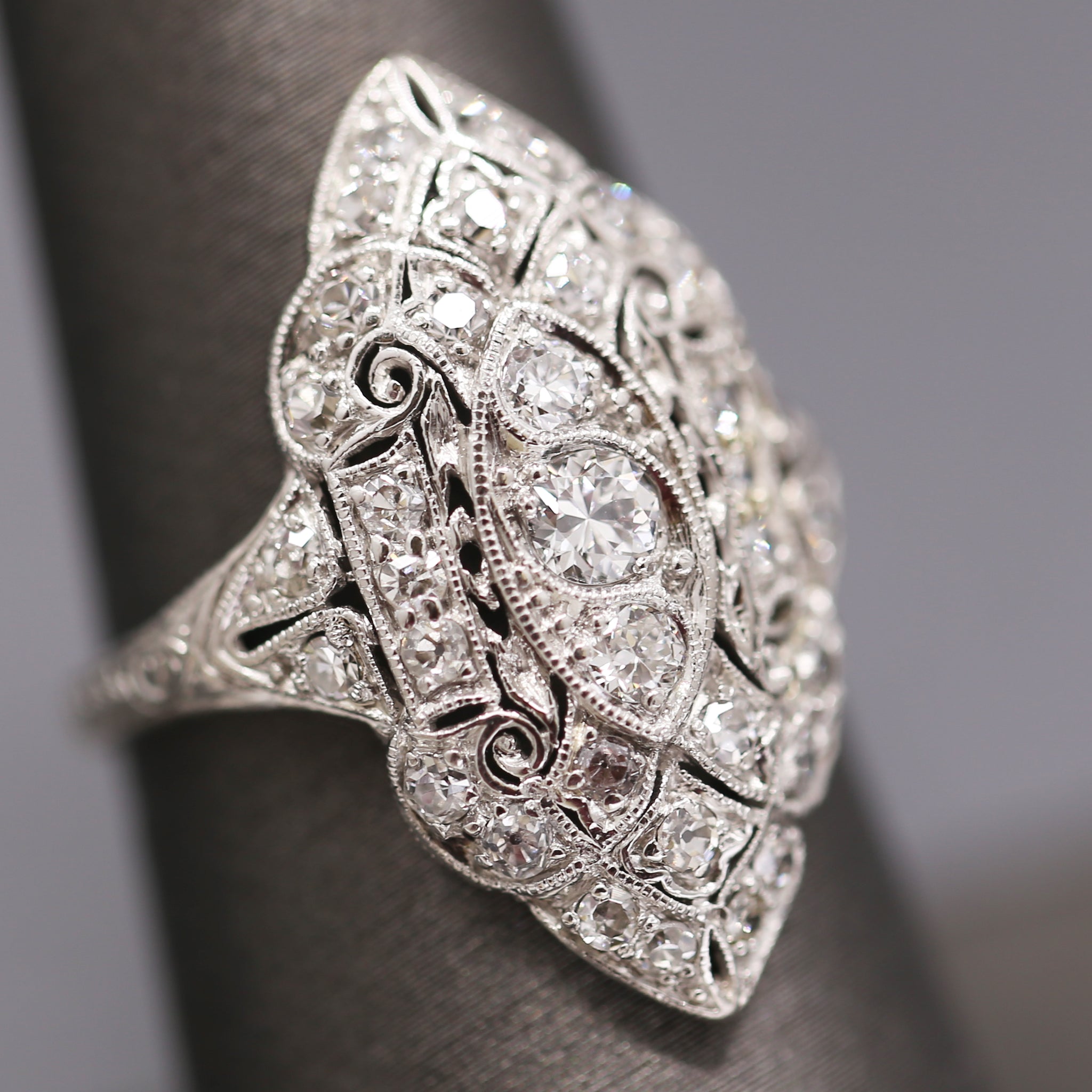 Splendid Art Deco Old European Cut Diamond Dinner Cocktail Ring in Platinum