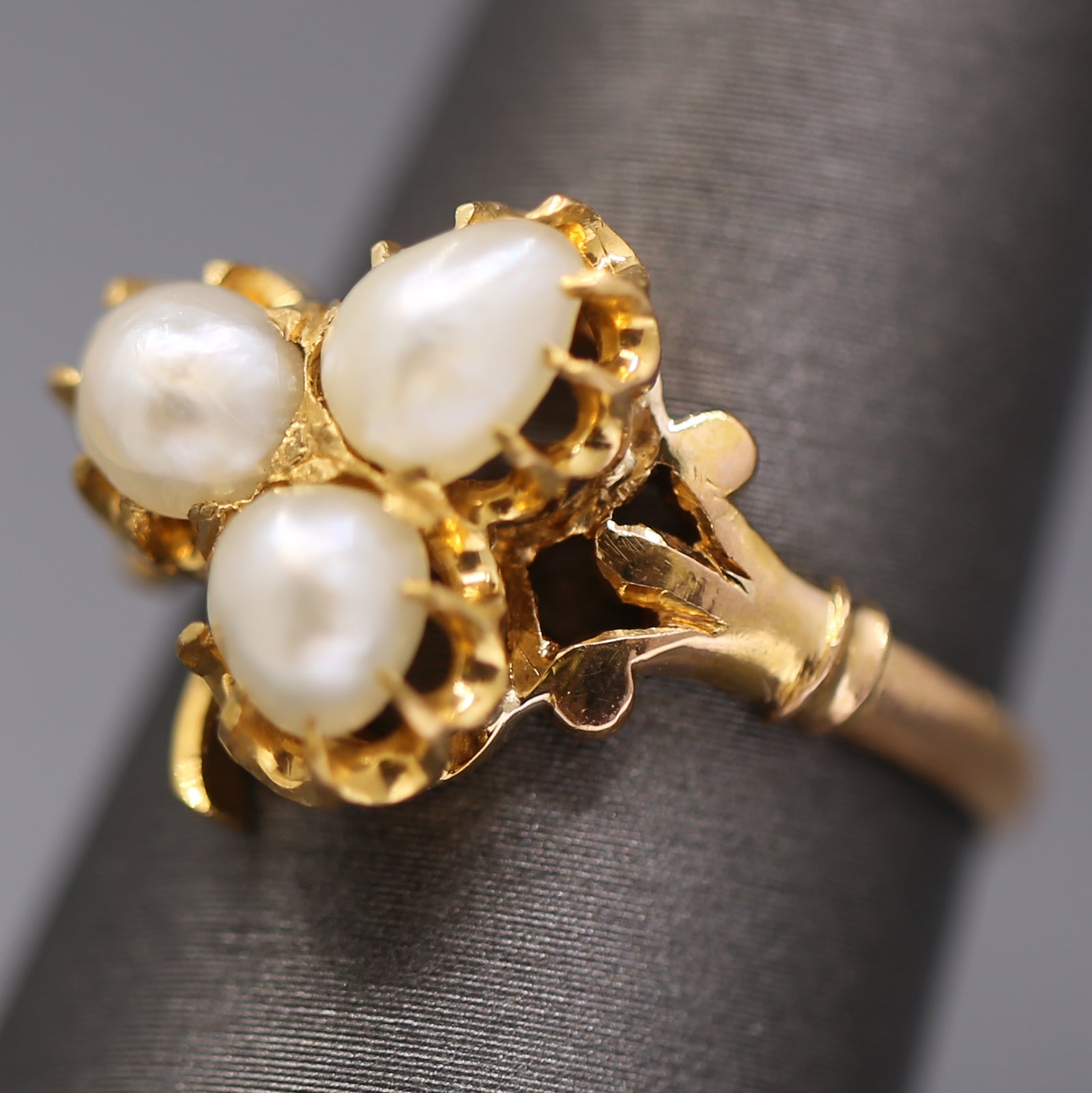Antique Victorian Triple Pearl Clover Ring in 20k Yellow Gold