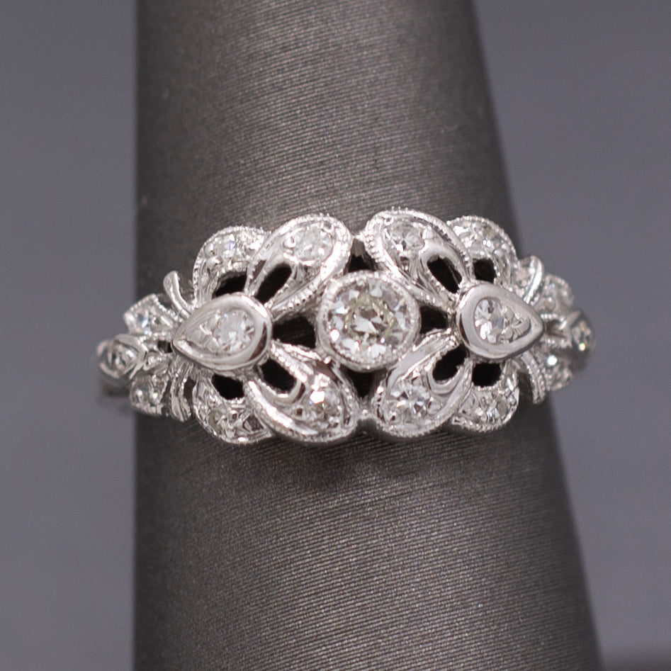 Beautiful Art Deco Butterfly Bow Diamond Band Ring in 14k White Gold