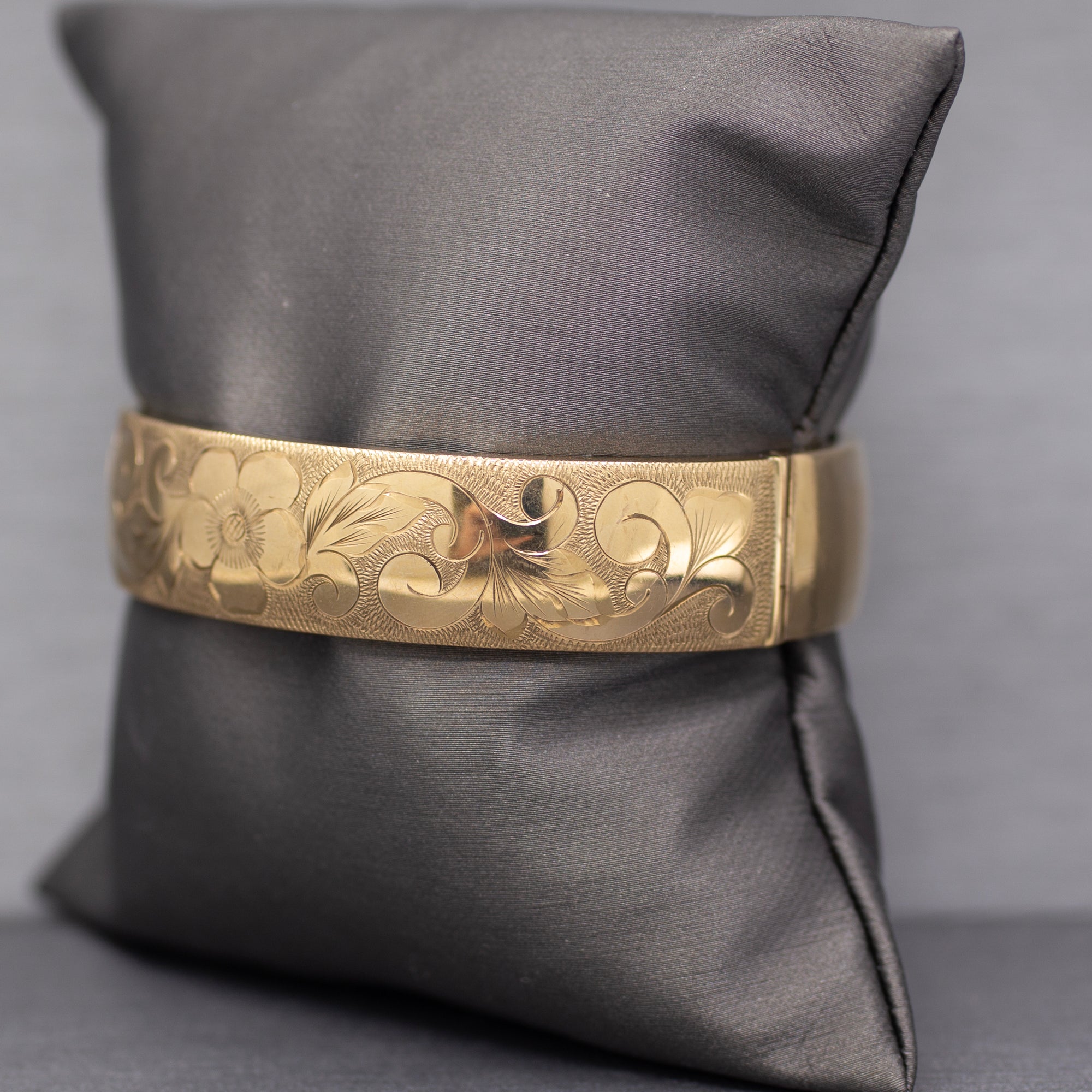 Vintage Floral Engraved Wide Bangle Bracelet in 9k Yellow Gold