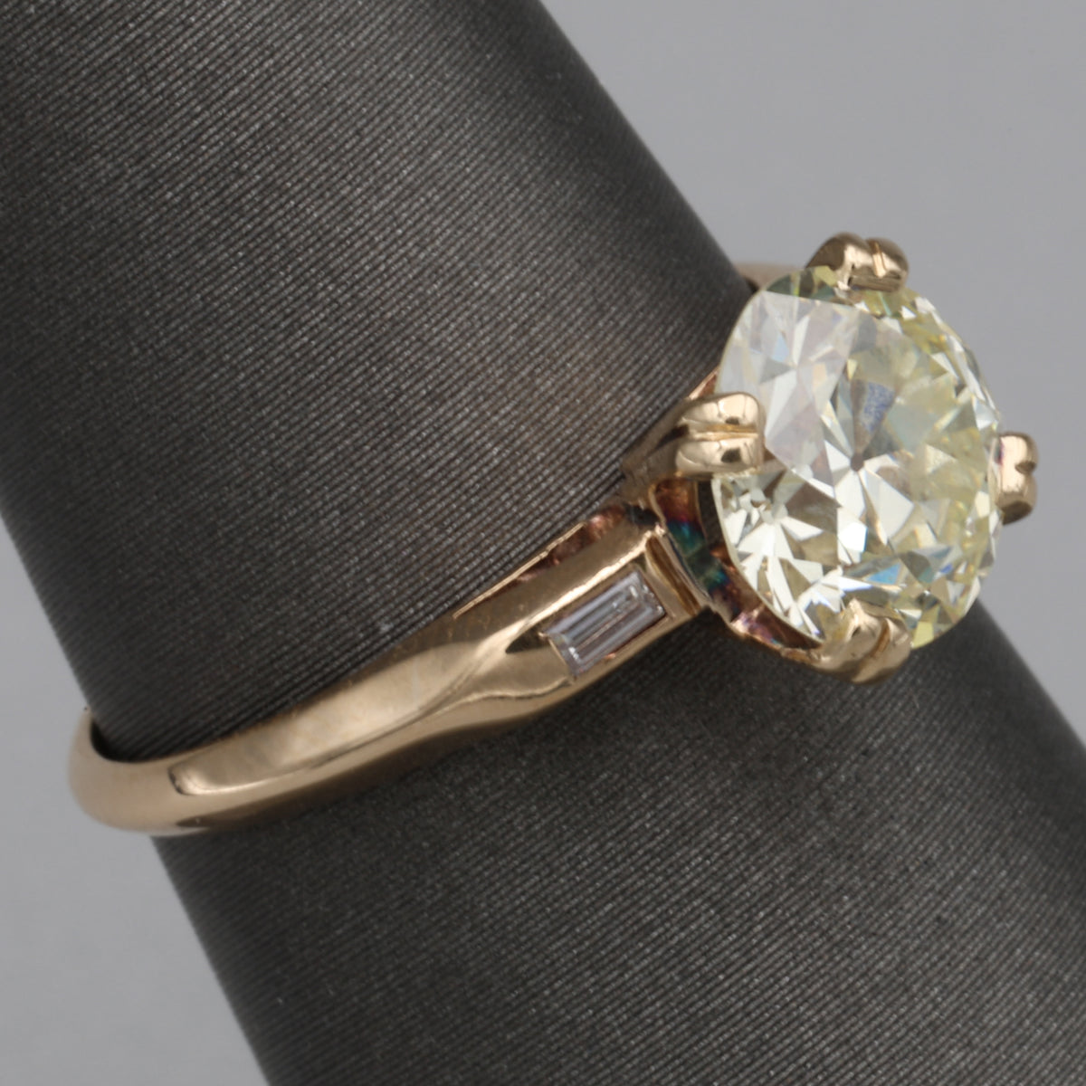 Late Art Deco Old European Cut and Baguette Diamond Engagement Ring in 14k Yellow Gold