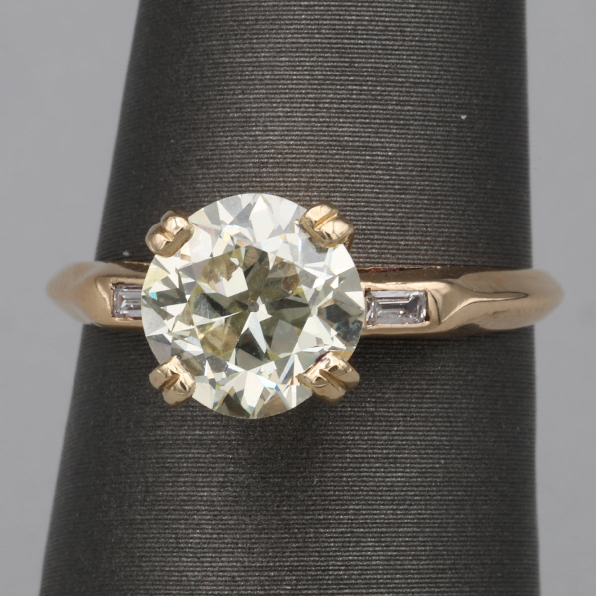Late Art Deco Old European Cut and Baguette Diamond Engagement Ring in 14k Yellow Gold