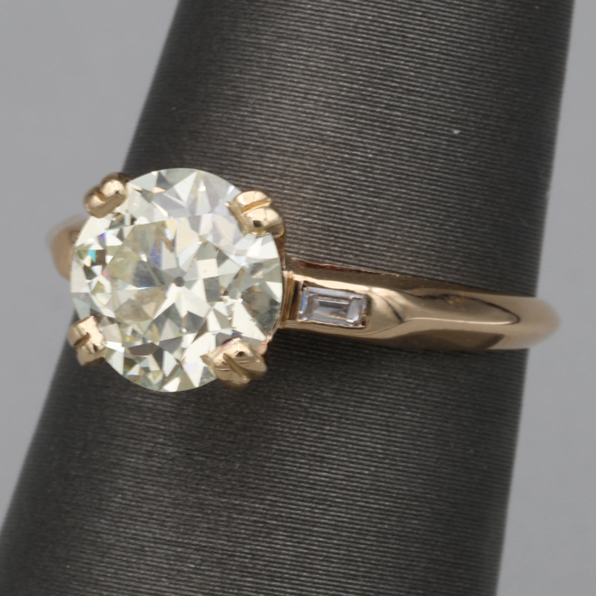 Late Art Deco Old European Cut and Baguette Diamond Engagement Ring in 14k Yellow Gold