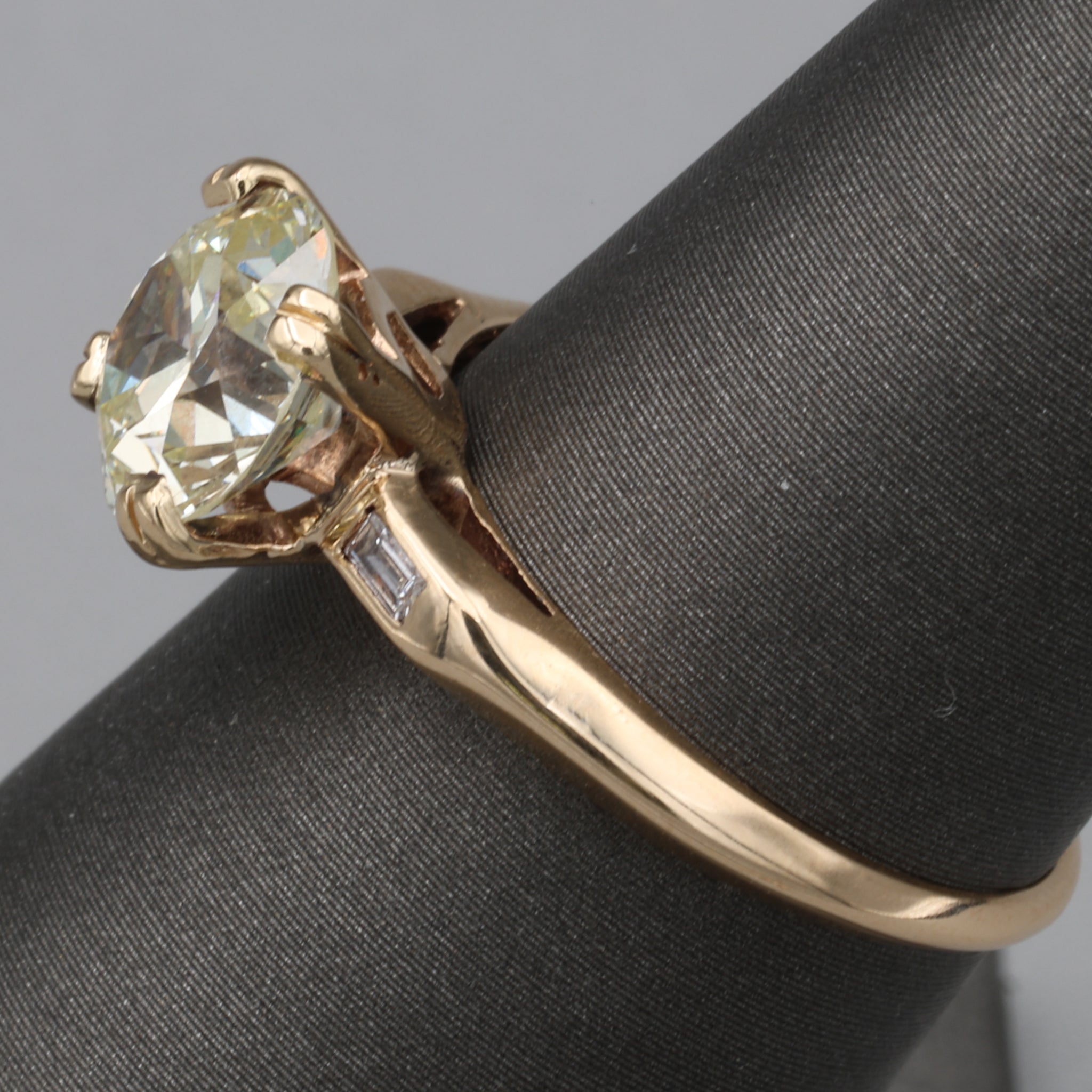 Late Art Deco Old European Cut and Baguette Diamond Engagement Ring in 14k Yellow Gold