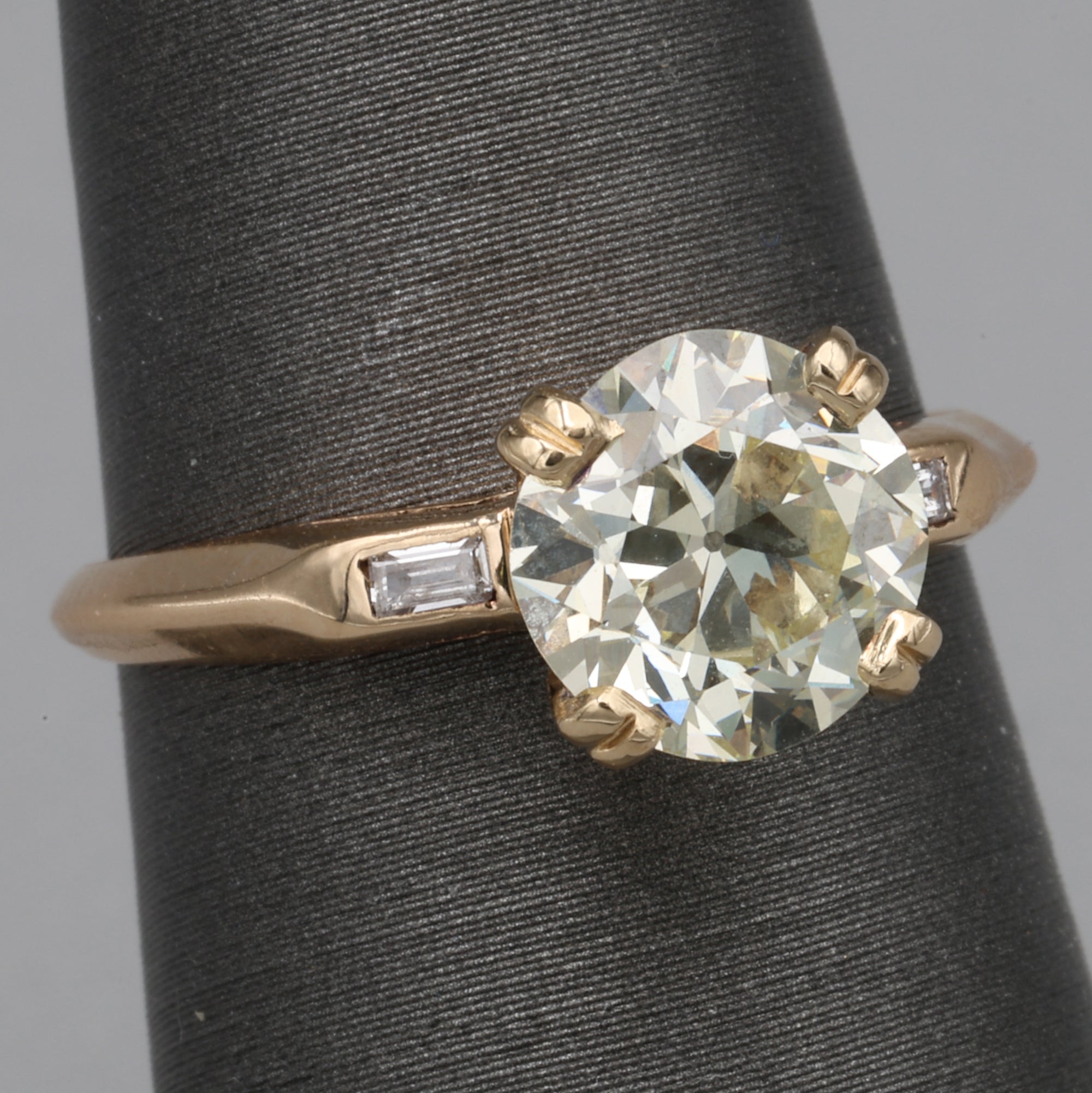 Late Art Deco Old European Cut and Baguette Diamond Engagement Ring in 14k Yellow Gold