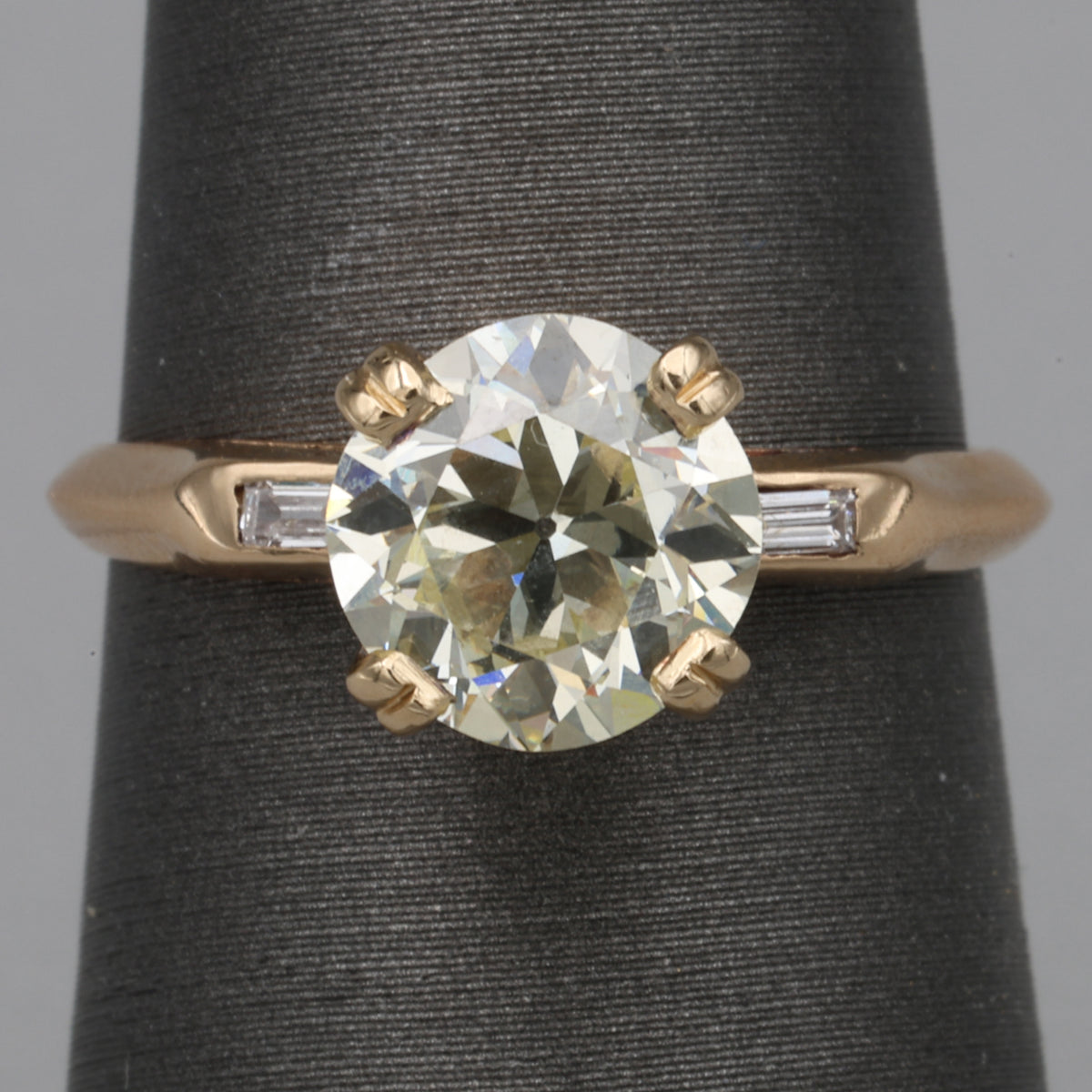 Late Art Deco Old European Cut and Baguette Diamond Engagement Ring in 14k Yellow Gold