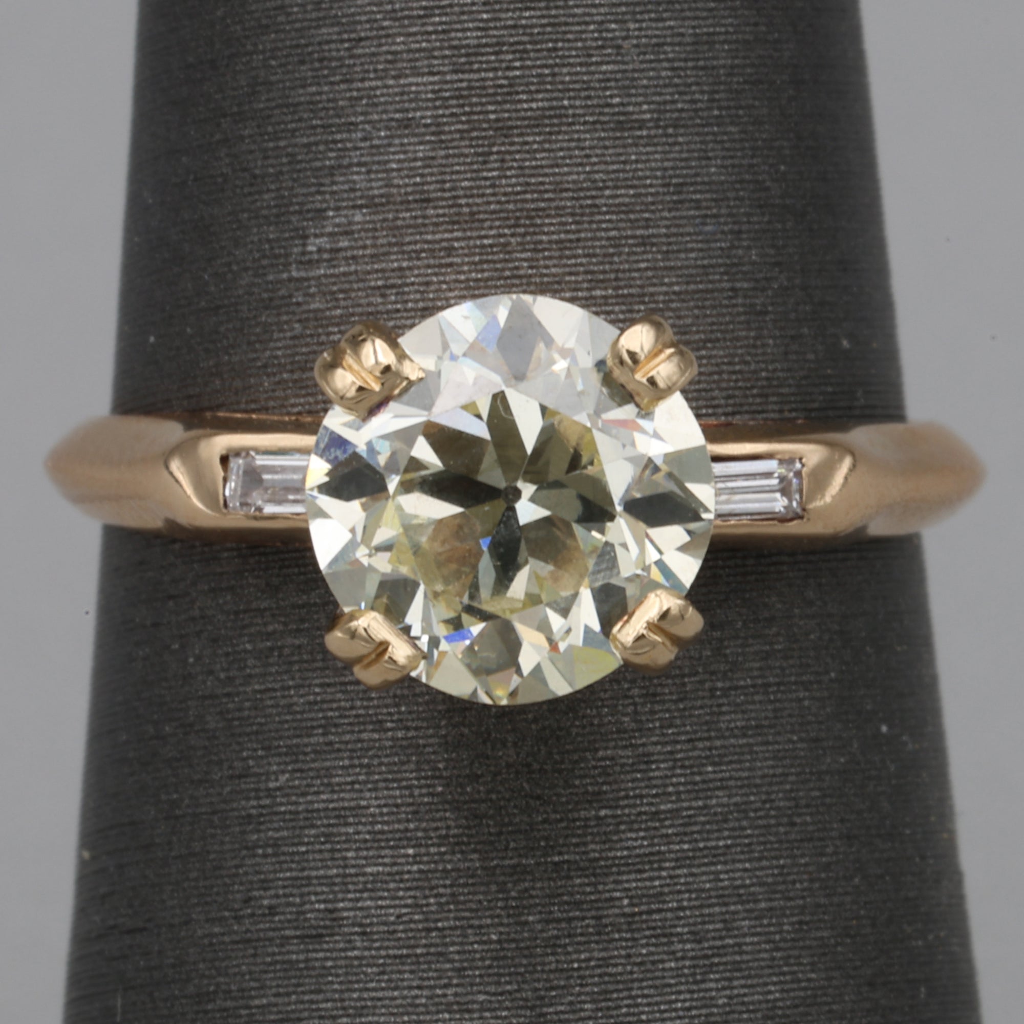Late Art Deco Old European Cut and Baguette Diamond Engagement Ring in 14k Yellow Gold