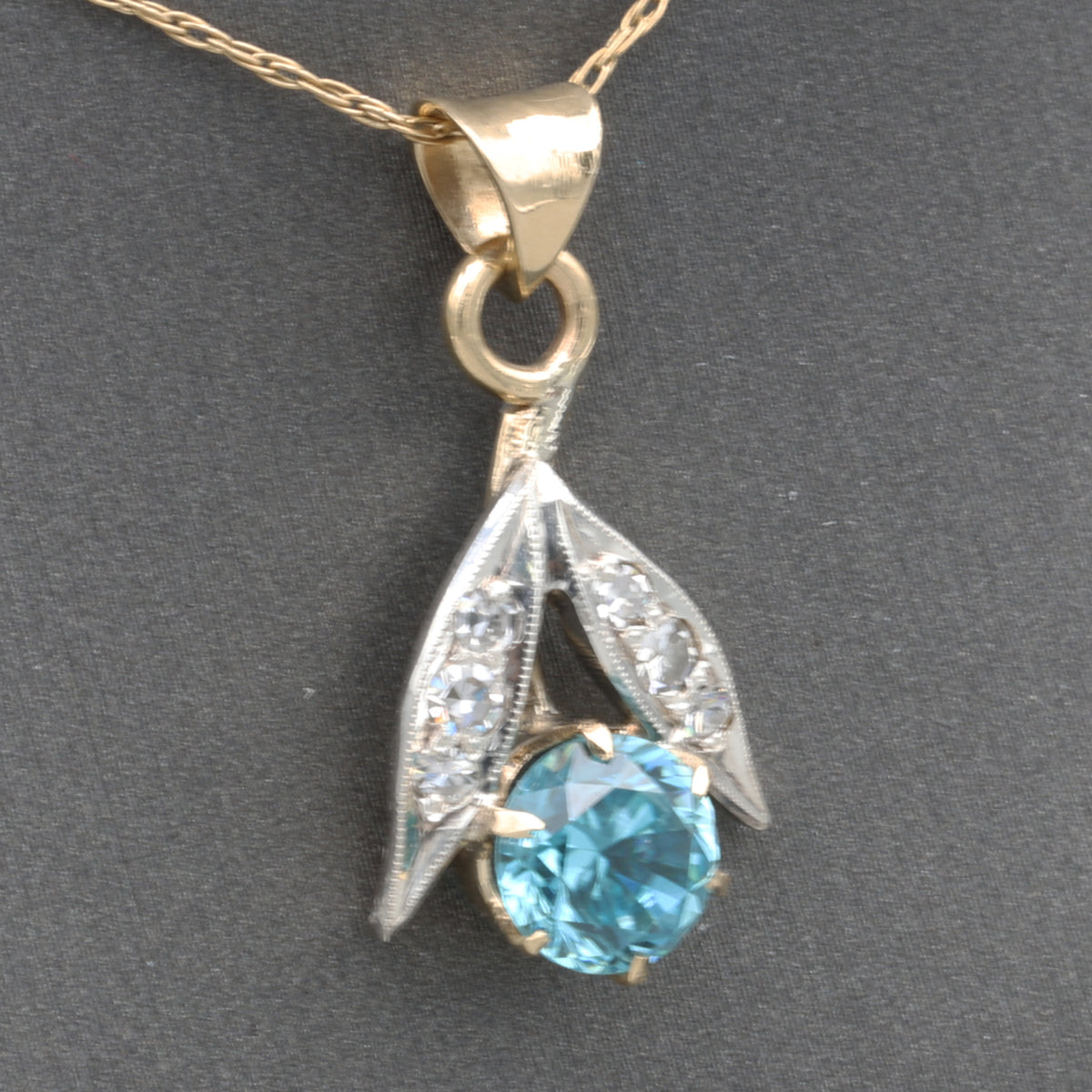 Sparkling Retro Blue Zircon and Diamond Pendant Necklace in 14k Yellow Gold