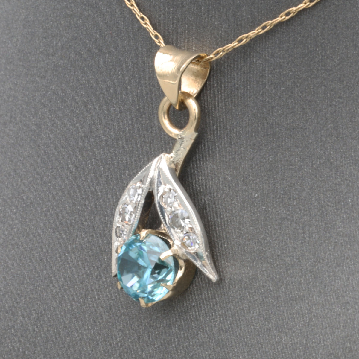 Sparkling Retro Blue Zircon and Diamond Pendant Necklace in 14k Yellow Gold