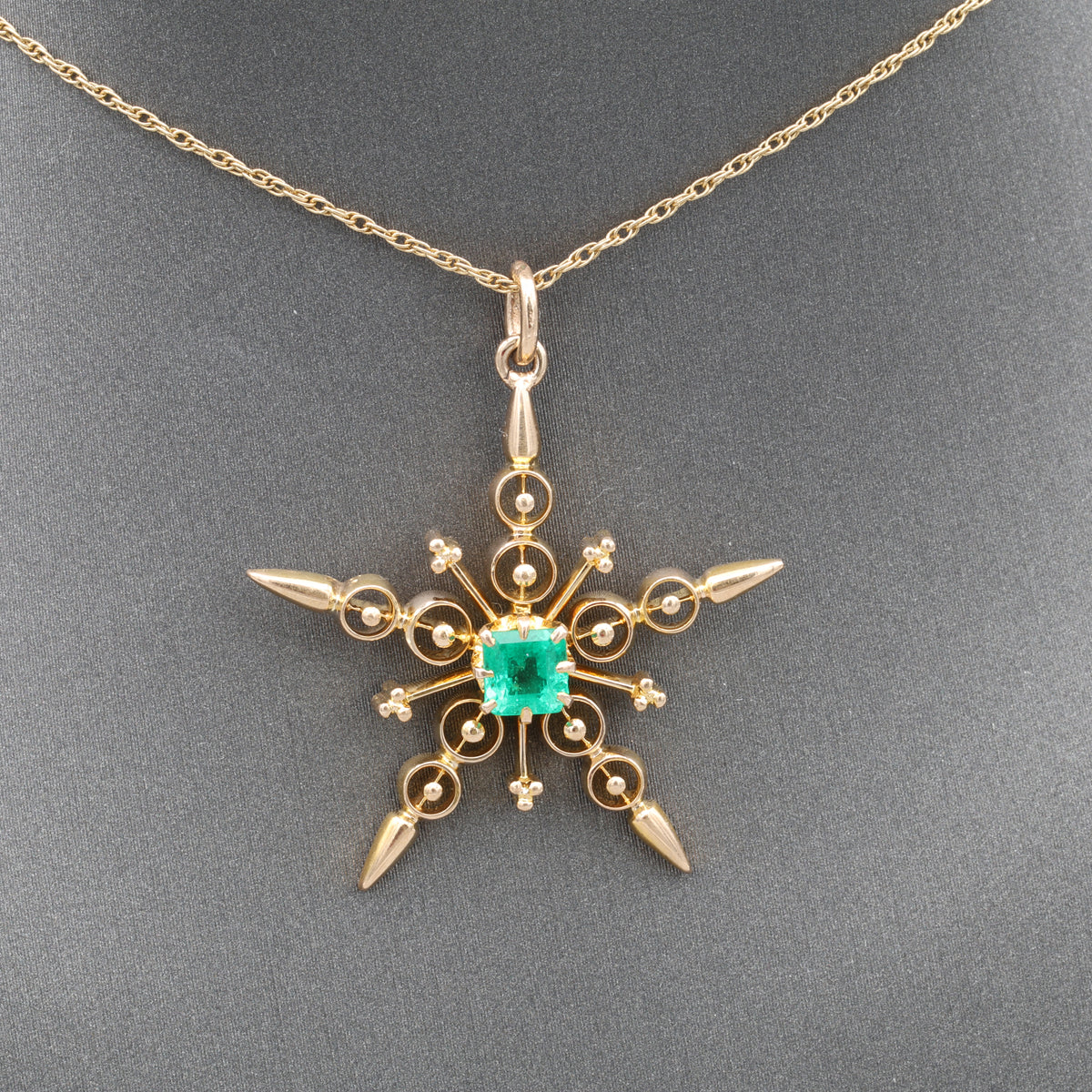 Antique Victorian Emerald Star Pendant Necklace in 14k Yellow Gold