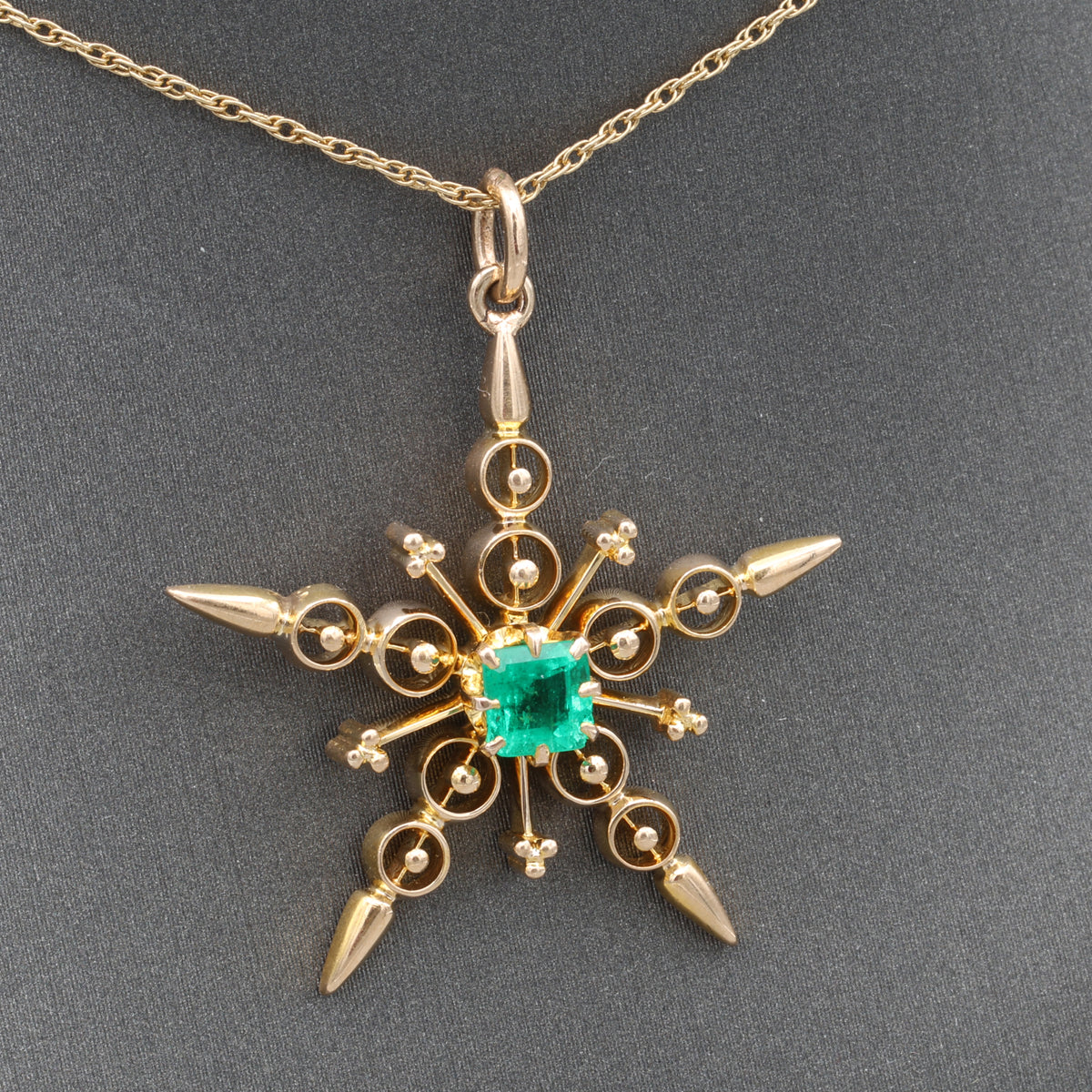 Antique Victorian Emerald Star Pendant Necklace in 14k Yellow Gold