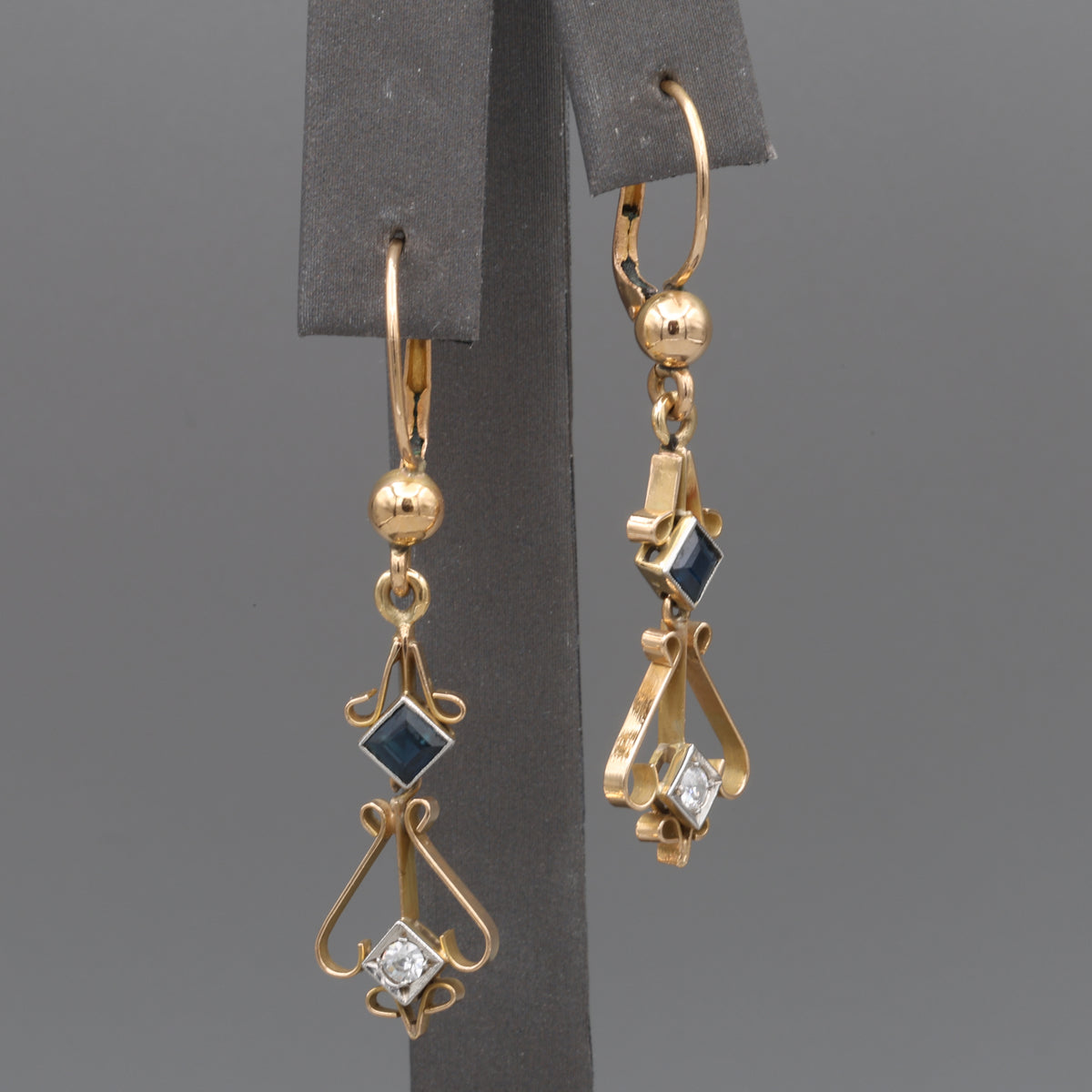 Fantastic Art Deco Old Cut Diamond and Sapphire Dangle Earrings in 18k Yellow Gold