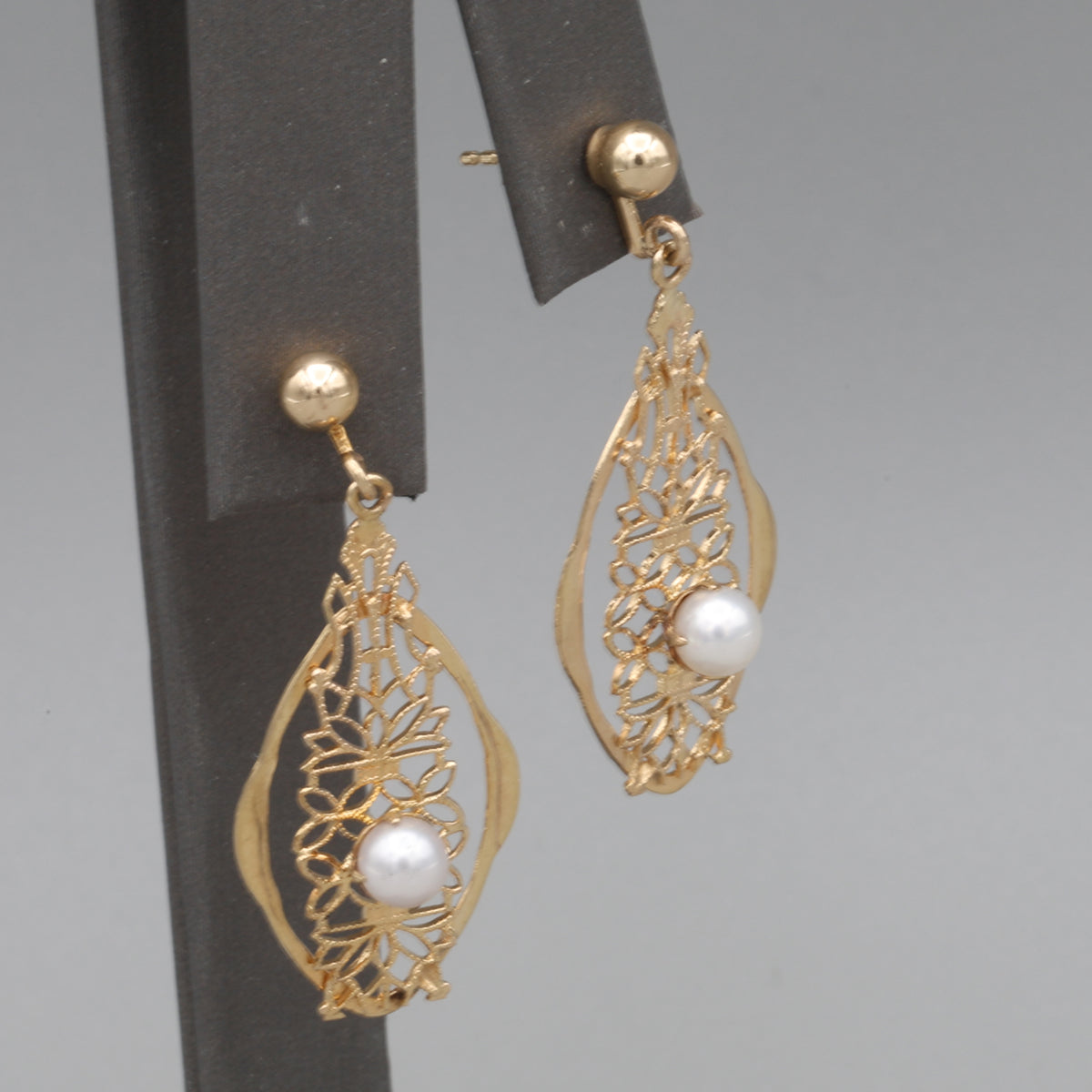 Vintage 14k Filigree Dangle Earrings with Akoya Pearls
