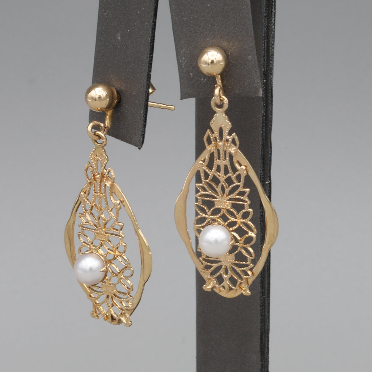 Vintage 14k Filigree Dangle Earrings with Akoya Pearls