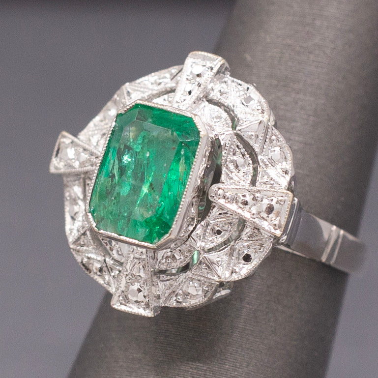 Vintage Bezel Set Natural Emerald Cocktail Ring in 14k White Gold