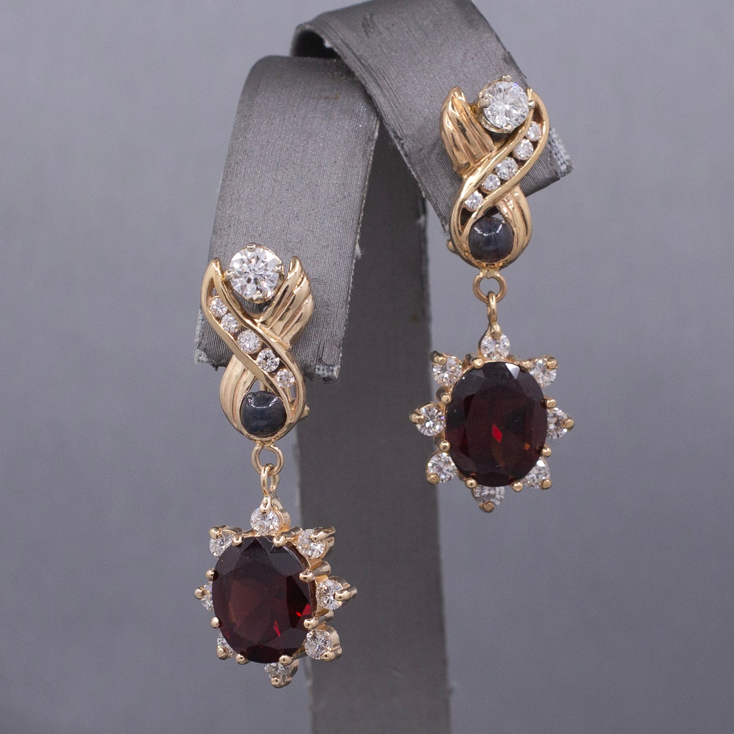 Vintage Diamond and Garnet Dangle Drop Earrings in 14k Yellow Gold