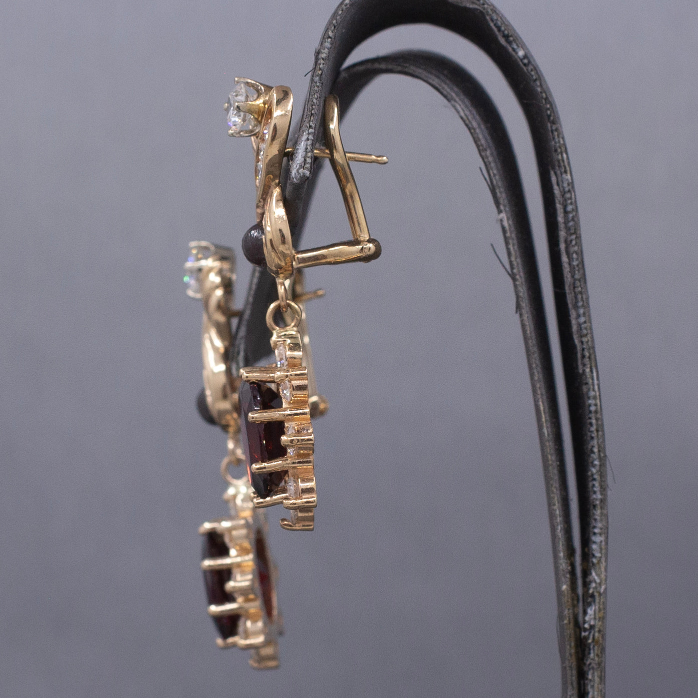 Vintage Diamond and Garnet Dangle Drop Earrings in 14k Yellow Gold
