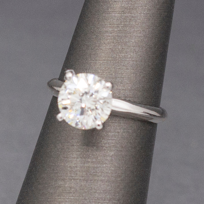 Stunning GIA Certified Diamond Solitaire Engagement Ring in 14k White Gold