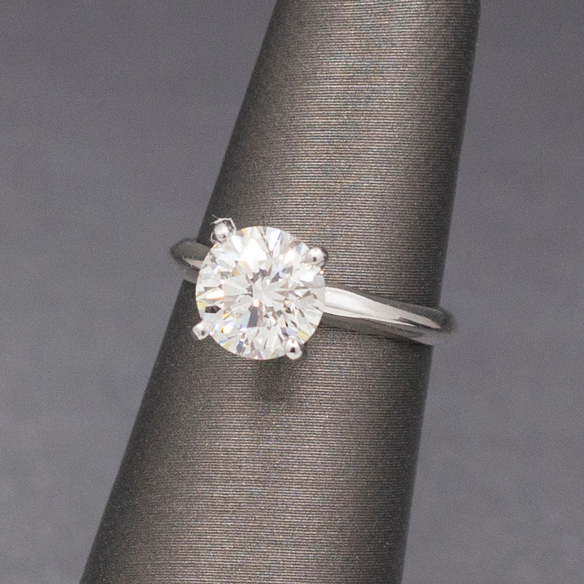 Stunning GIA Certified Diamond Solitaire Engagement Ring in 14k White Gold