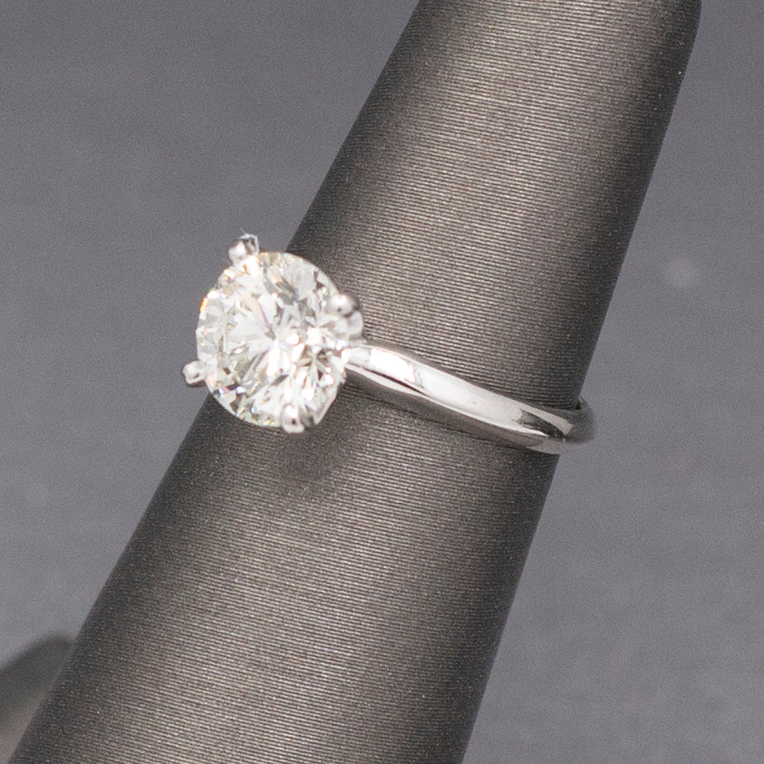 Stunning GIA Certified Diamond Solitaire Engagement Ring in 14k White Gold