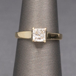Sparkling GIA Certified Princess Cut Diamond Solitaire Ring in 14k Yellow Gold