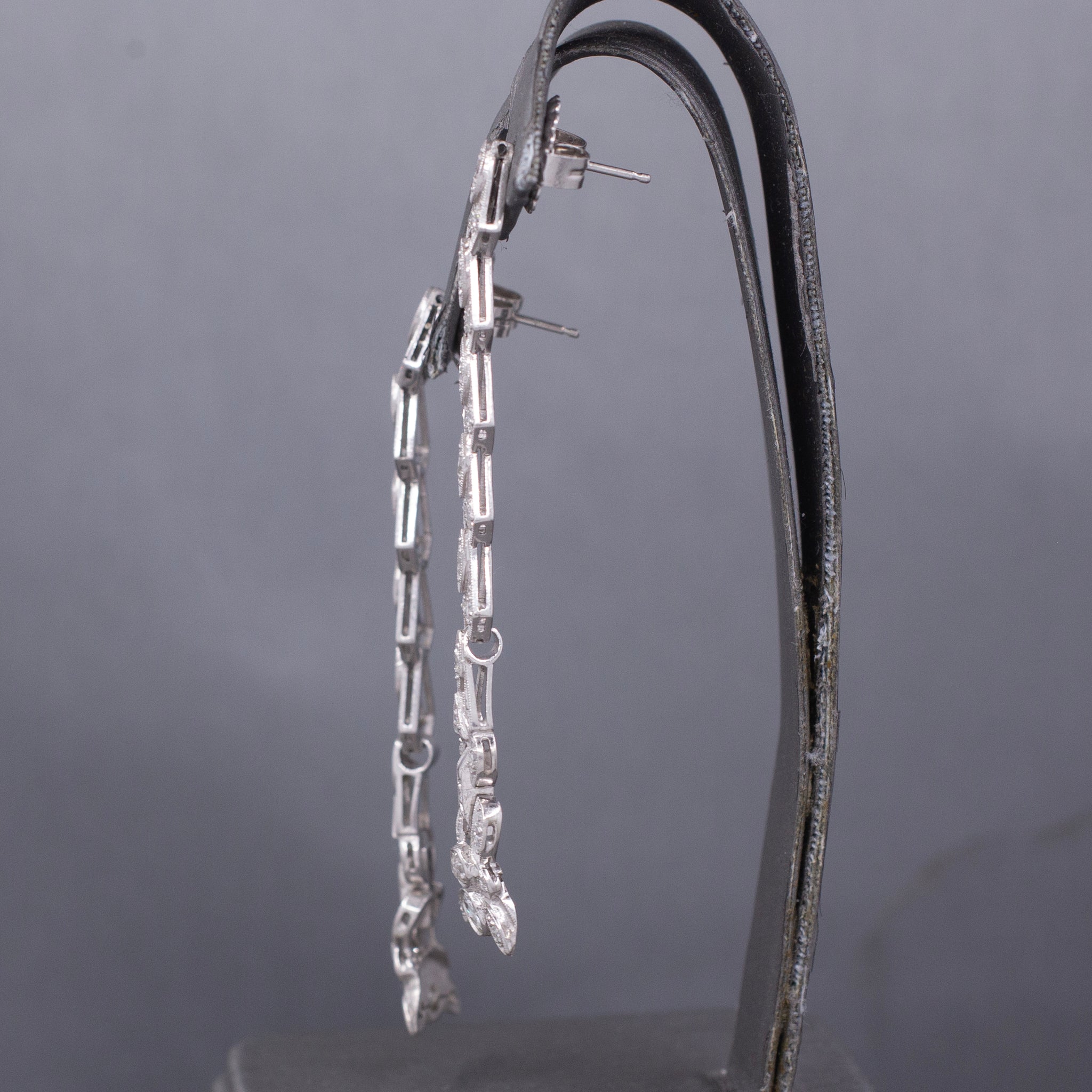 Exquisite Art Deco Old European Cut Diamond Dangle Earrings in Platinum