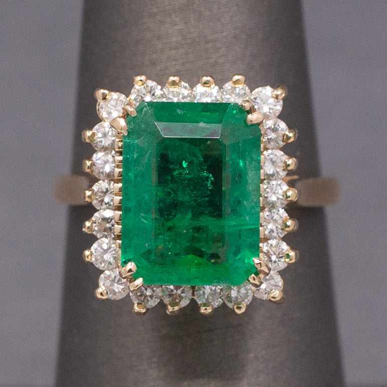 Exquisite GIA Certified Brazilian Emerald and Diamond Ring in 14k Yellow Gold